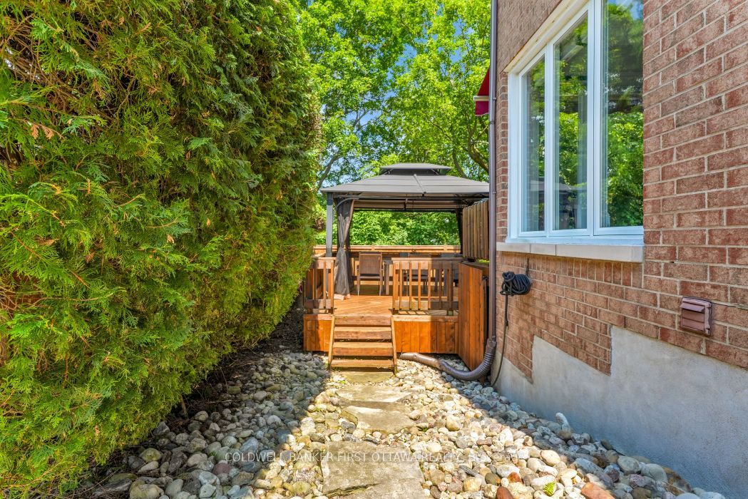 605 Brookridge Crescent Property Photo 42