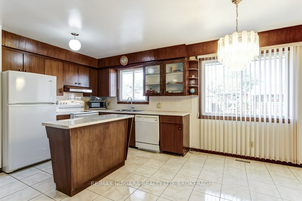 19 Eastdale Crescent Property Photo 17