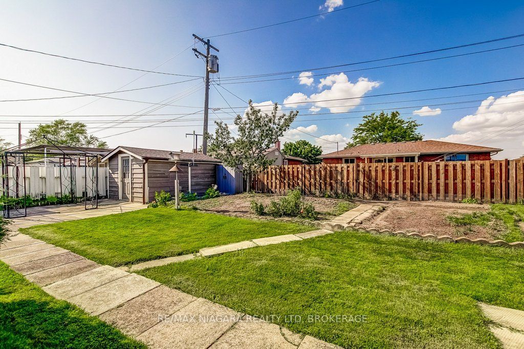 19 Eastdale Crescent Property Photo 46