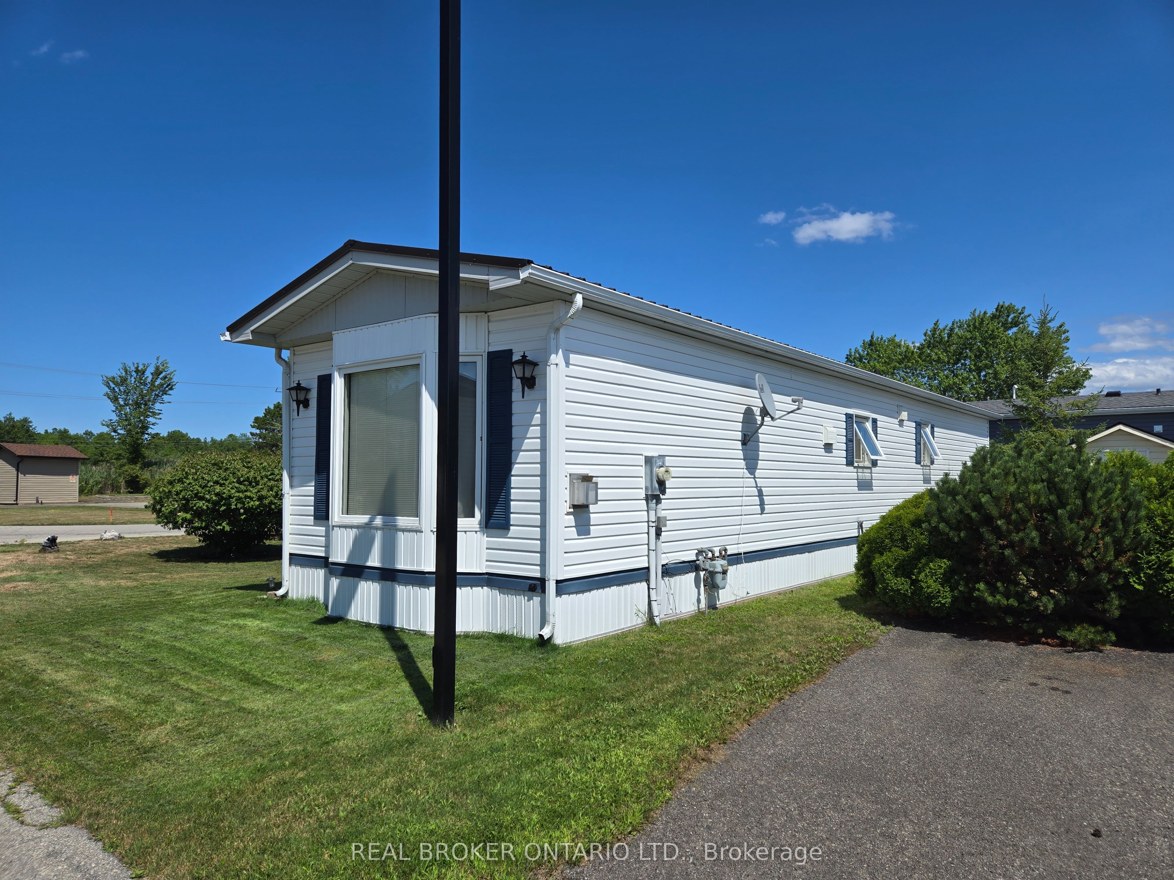 3033 Townline Road 10 Property Photo 4
