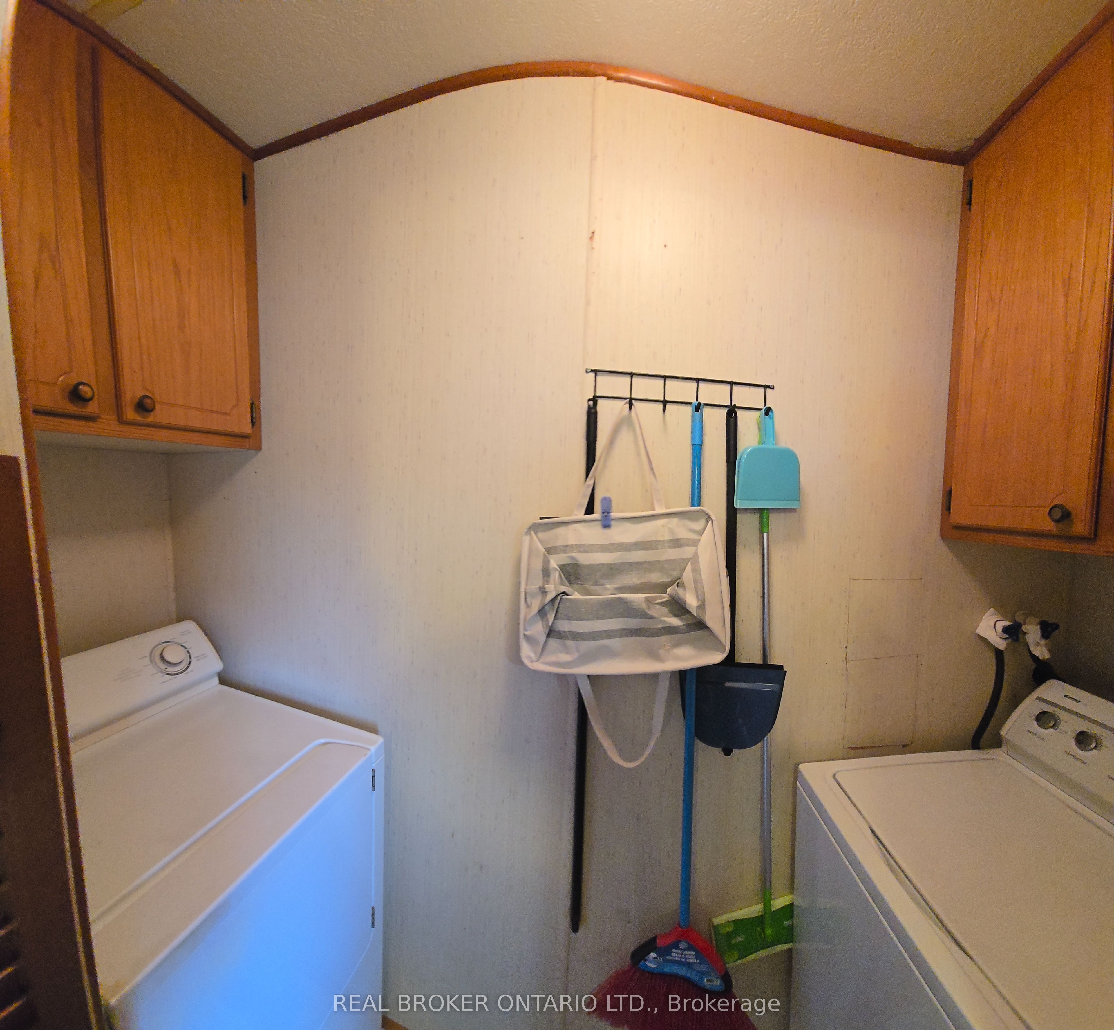 3033 Townline Road 10 Property Photo 19