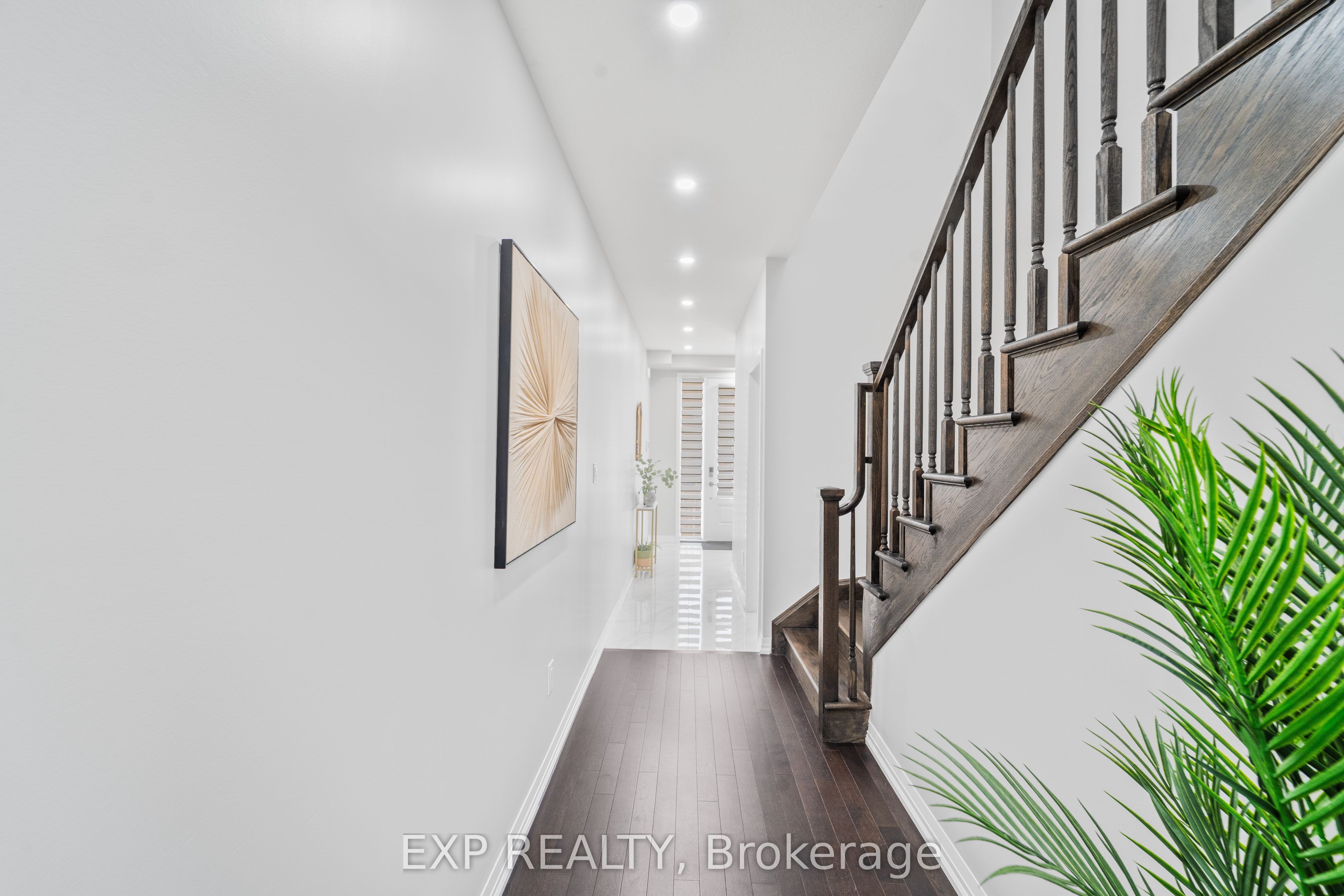 116 Bur Oak Drive Property Photo 6