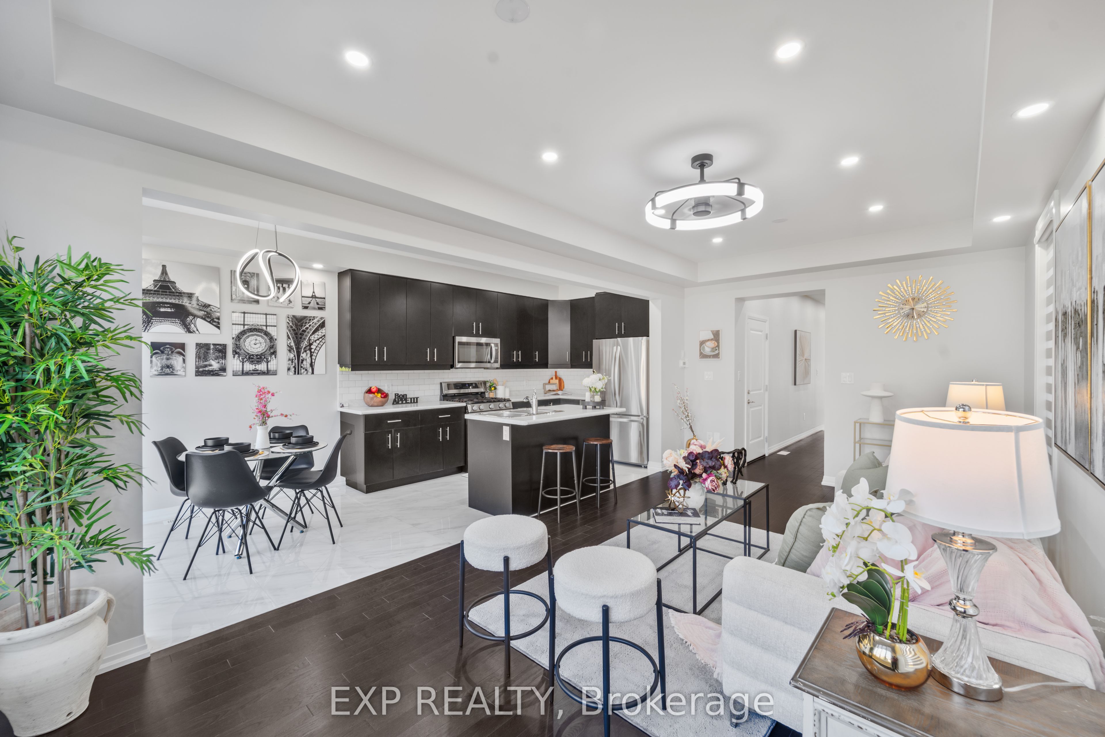 116 Bur Oak Drive Property Photo 10