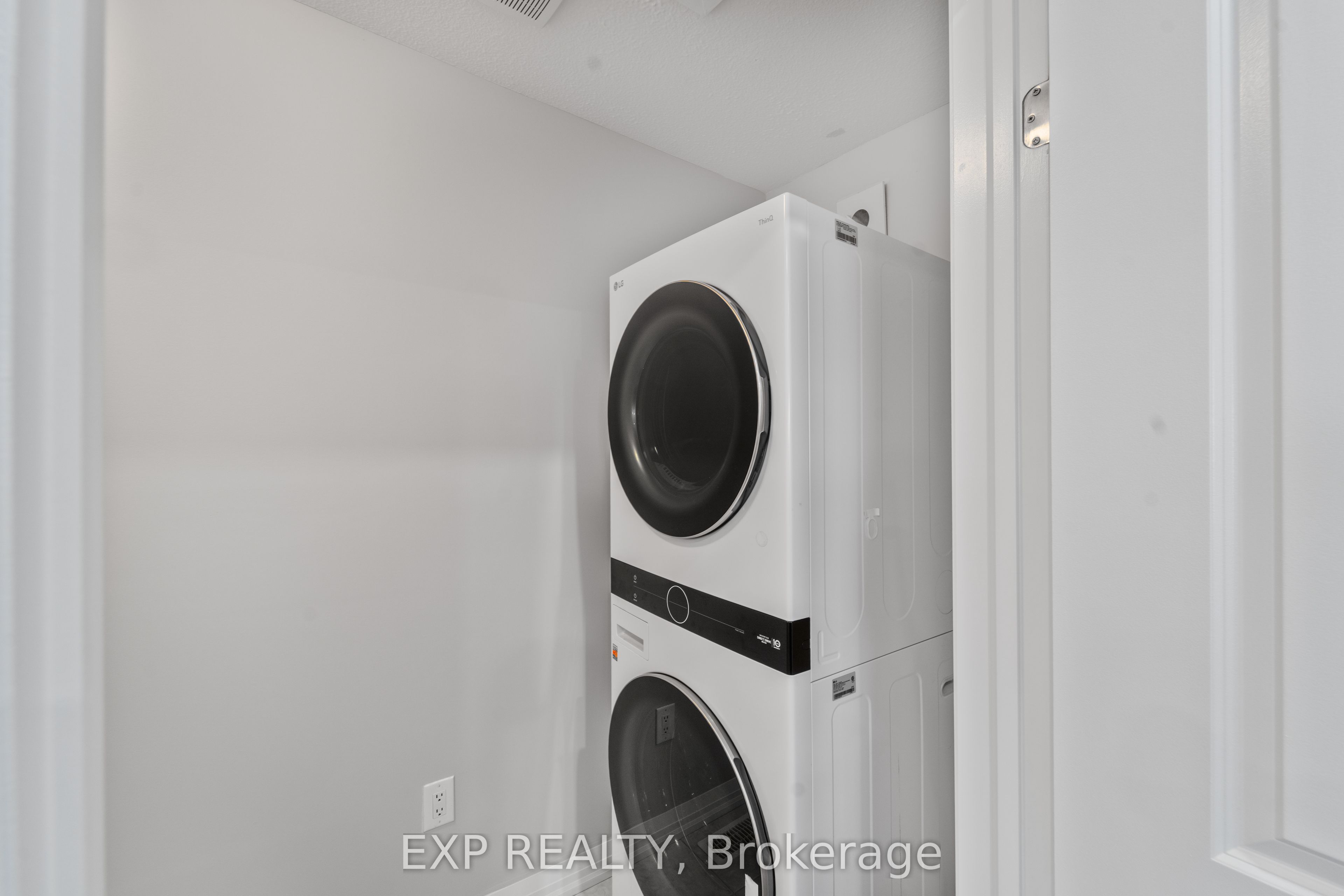116 Bur Oak Drive Property Photo 24