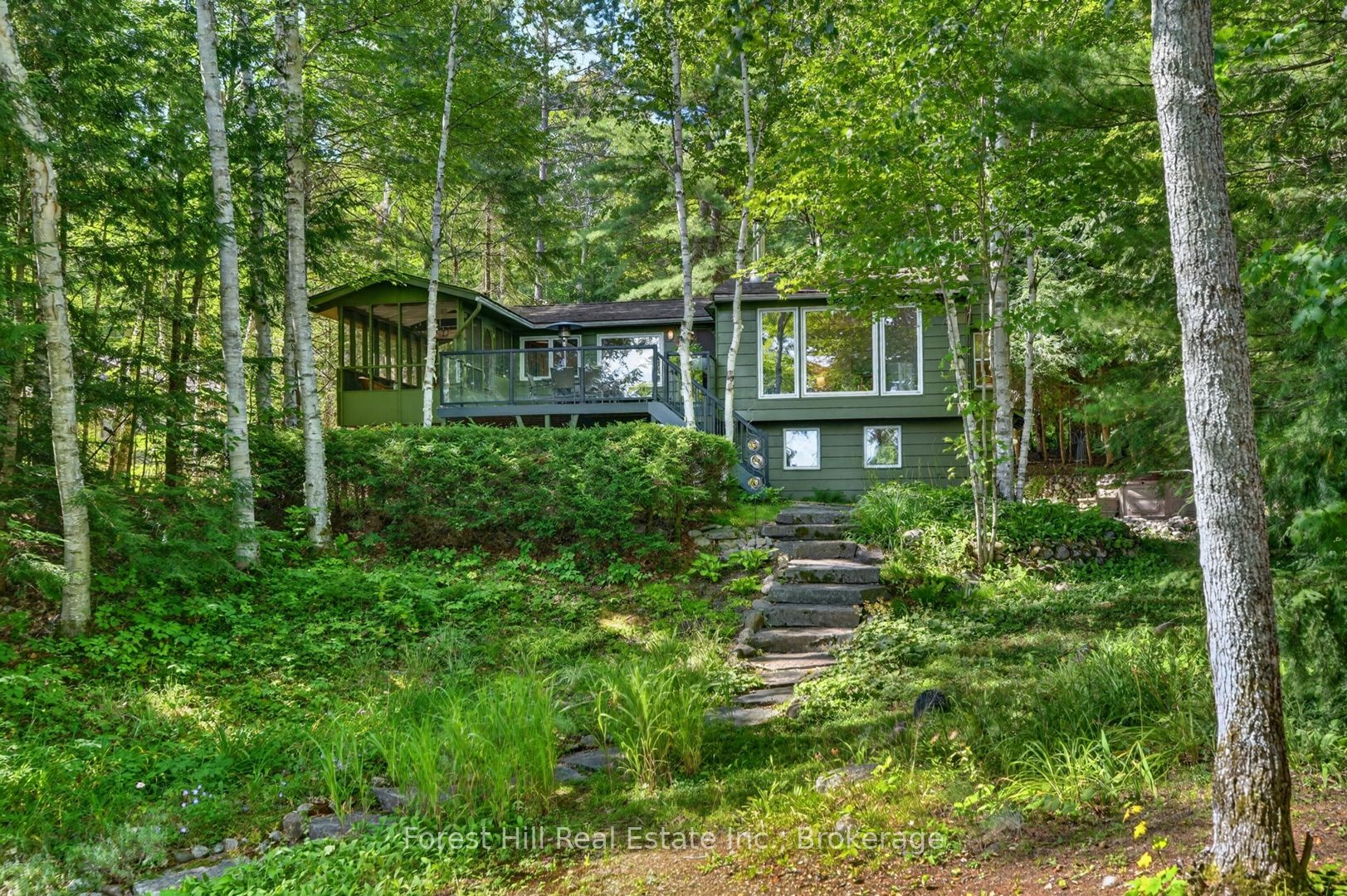 1208 Mccomb Point Drive Property Photo 2