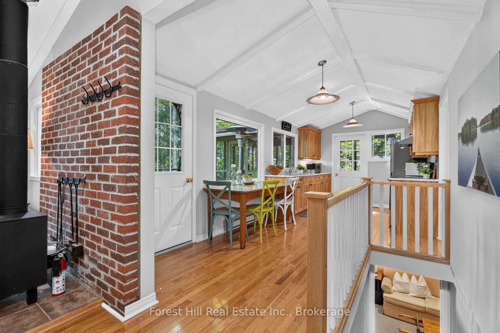 1208 Mccomb Point Drive Property Photo 4