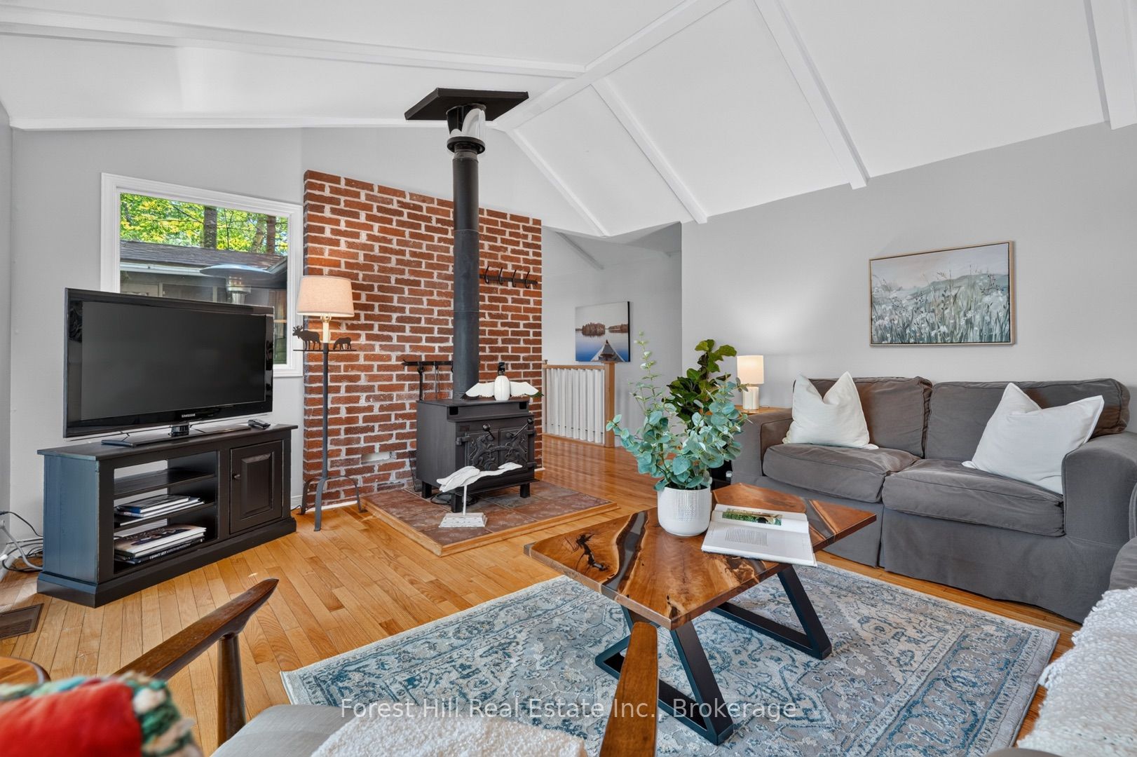 1208 Mccomb Point Drive Property Photo 7