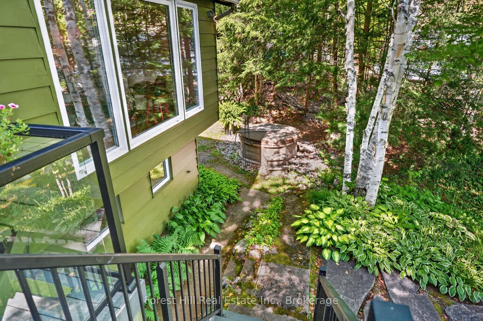 1208 Mccomb Point Drive Property Photo 29