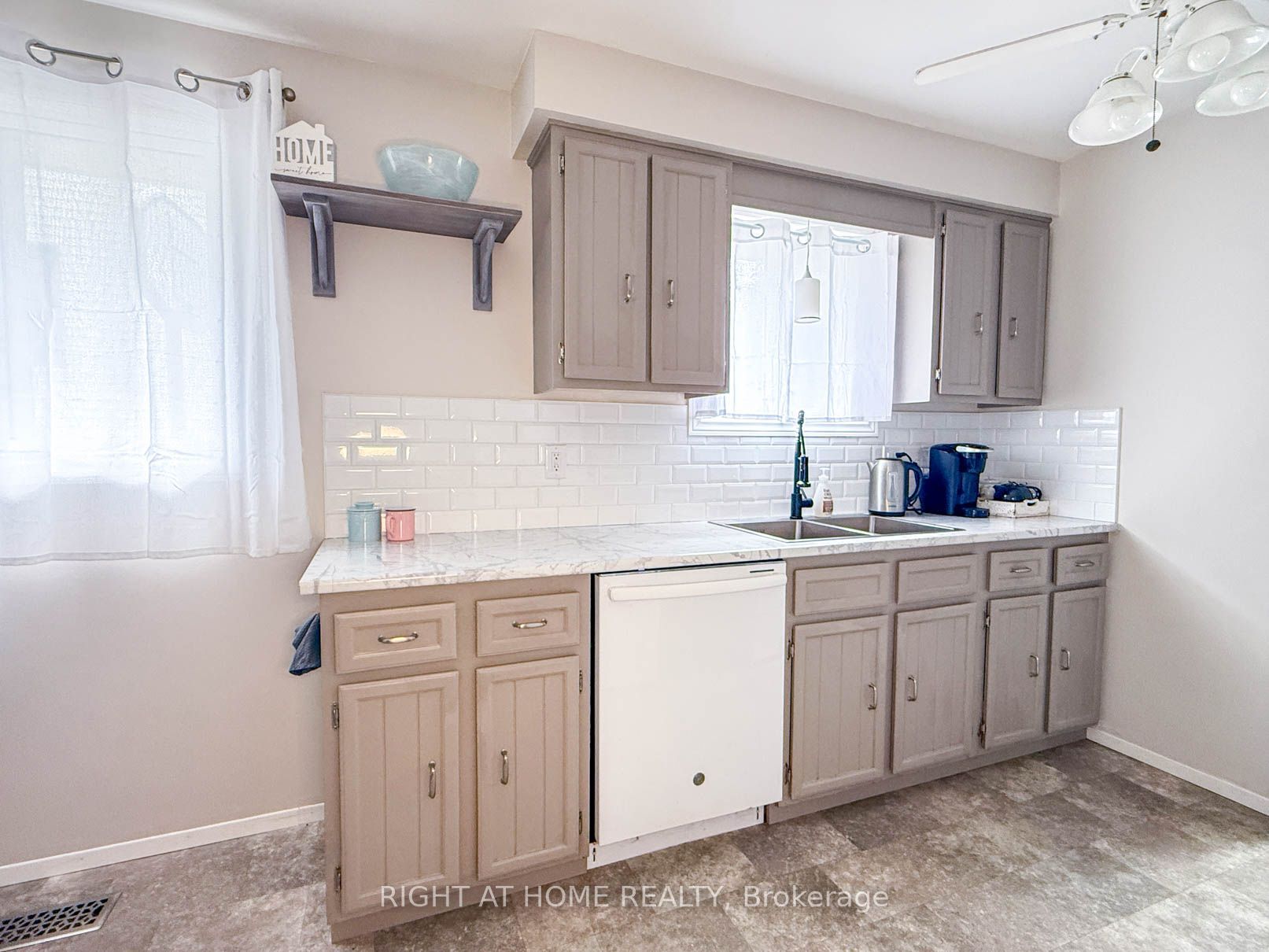 2623 Kaymar Crescent Property Photo 11