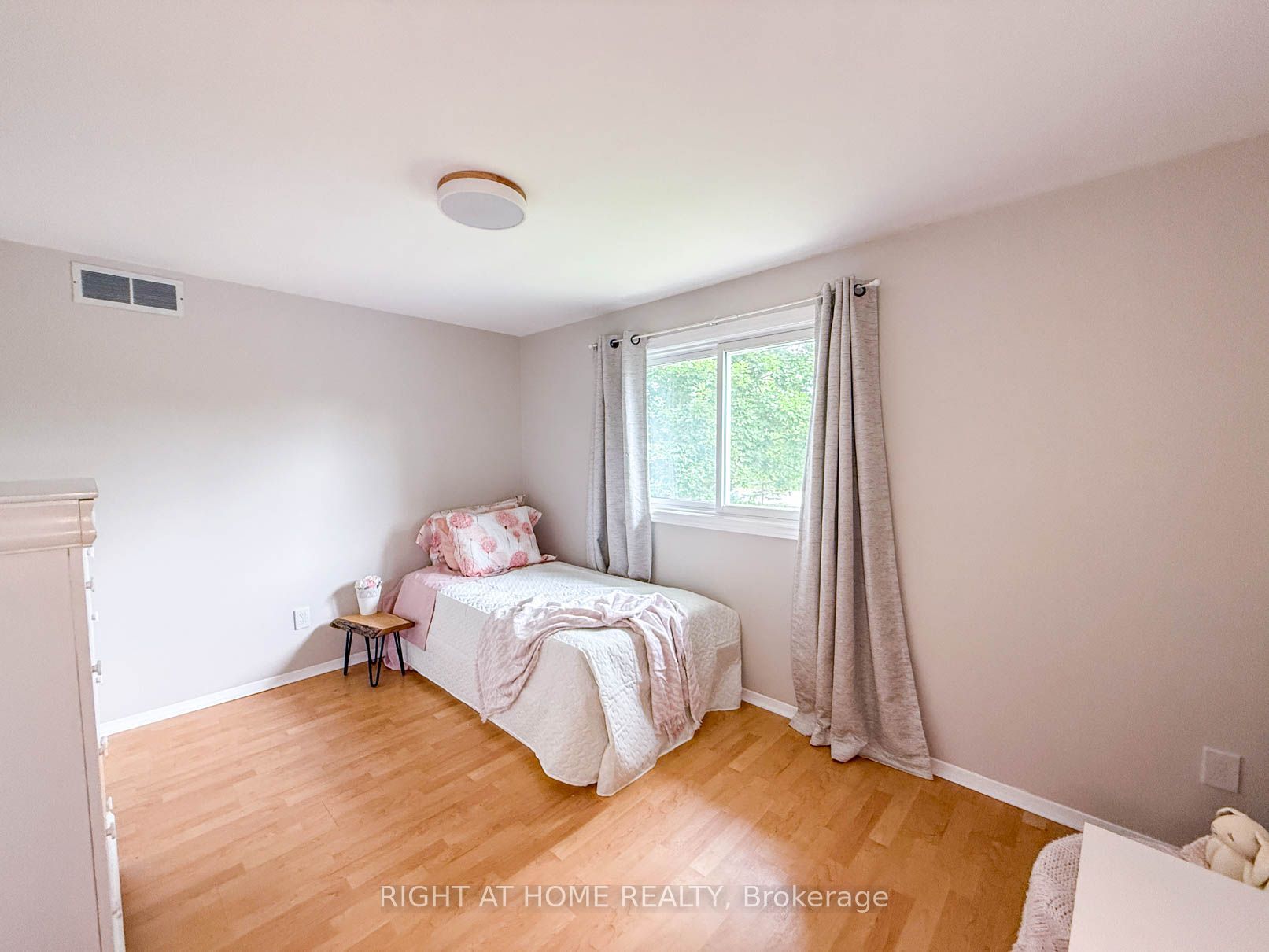 2623 Kaymar Crescent Property Photo 13