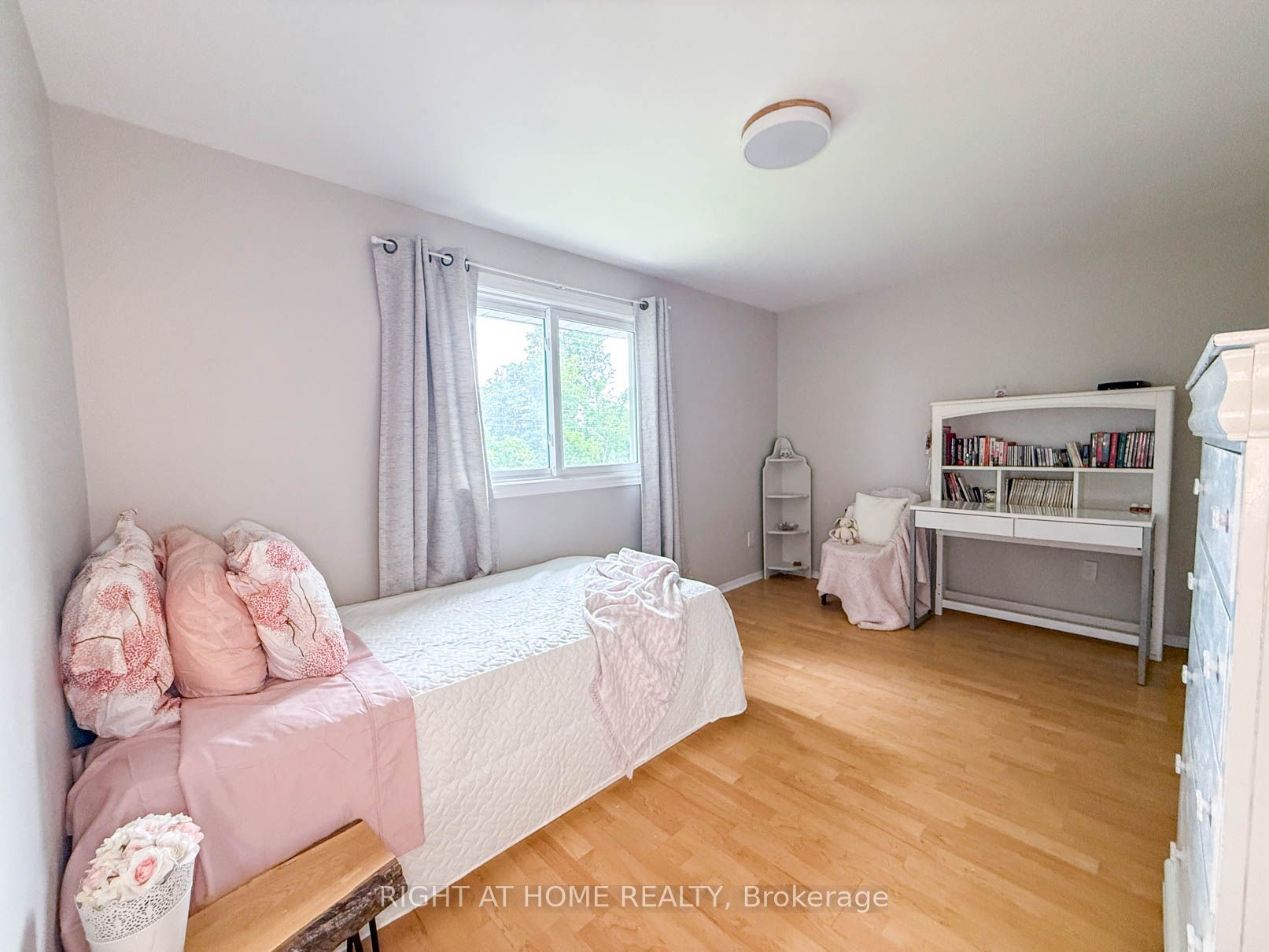 2623 Kaymar Crescent Property Photo 14
