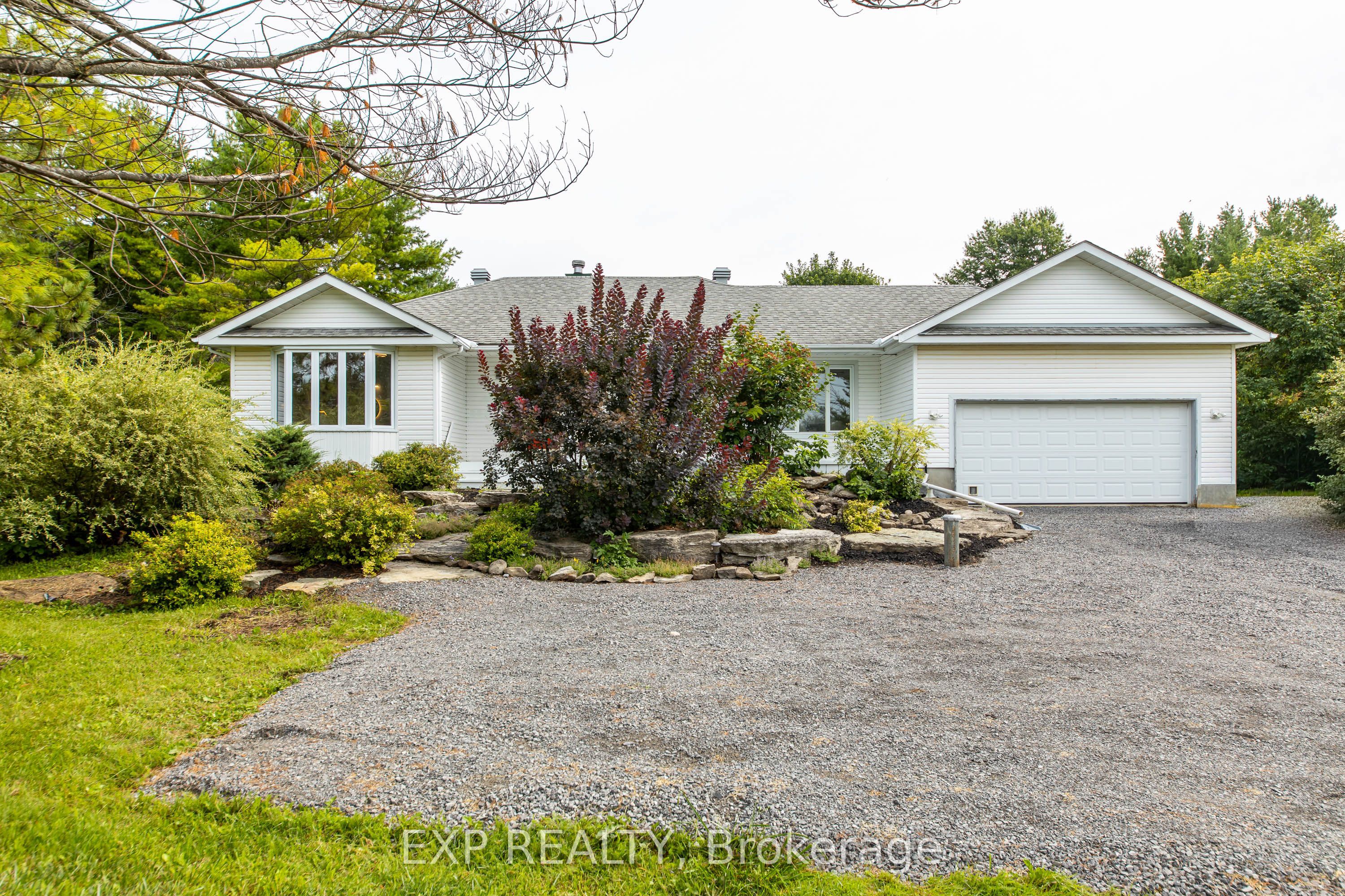 511 Townline Road Property Photo 1