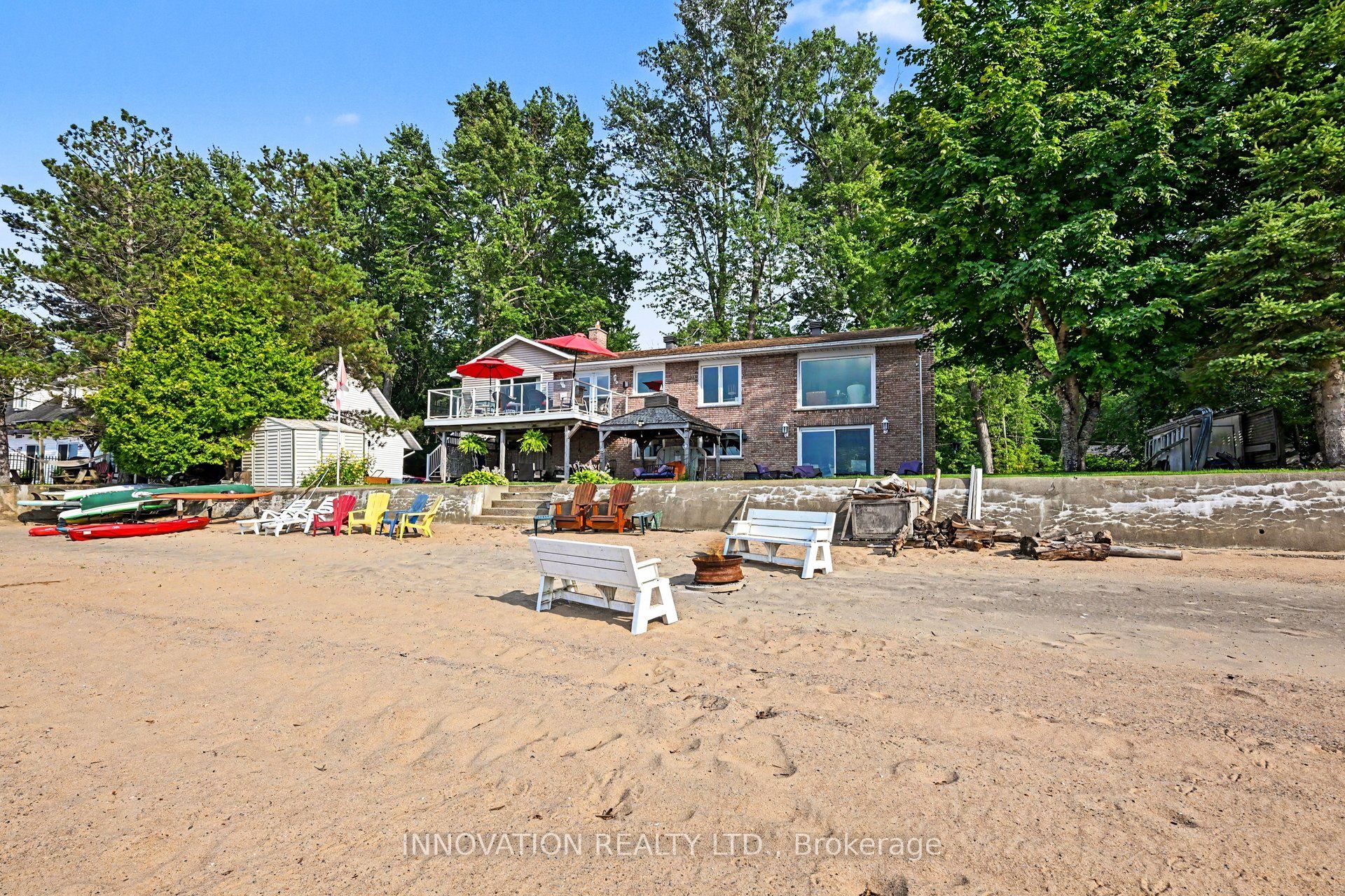 4372 Armitage Avenue W Property Photo 23