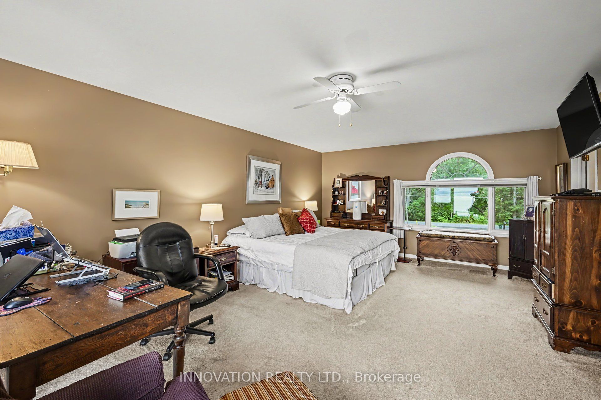 4372 Armitage Avenue W Property Photo 37