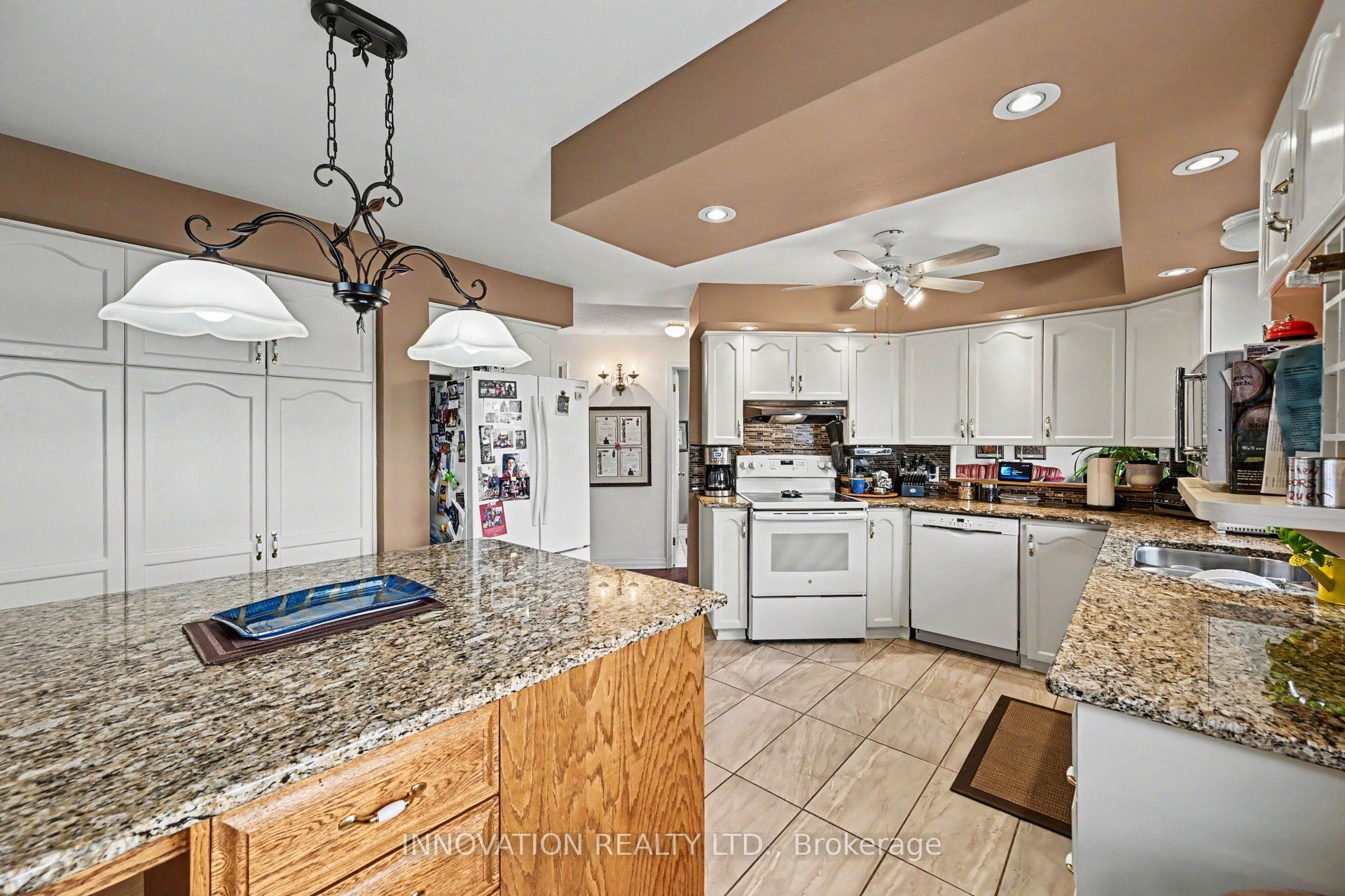 4372 Armitage Avenue W Property Photo 45