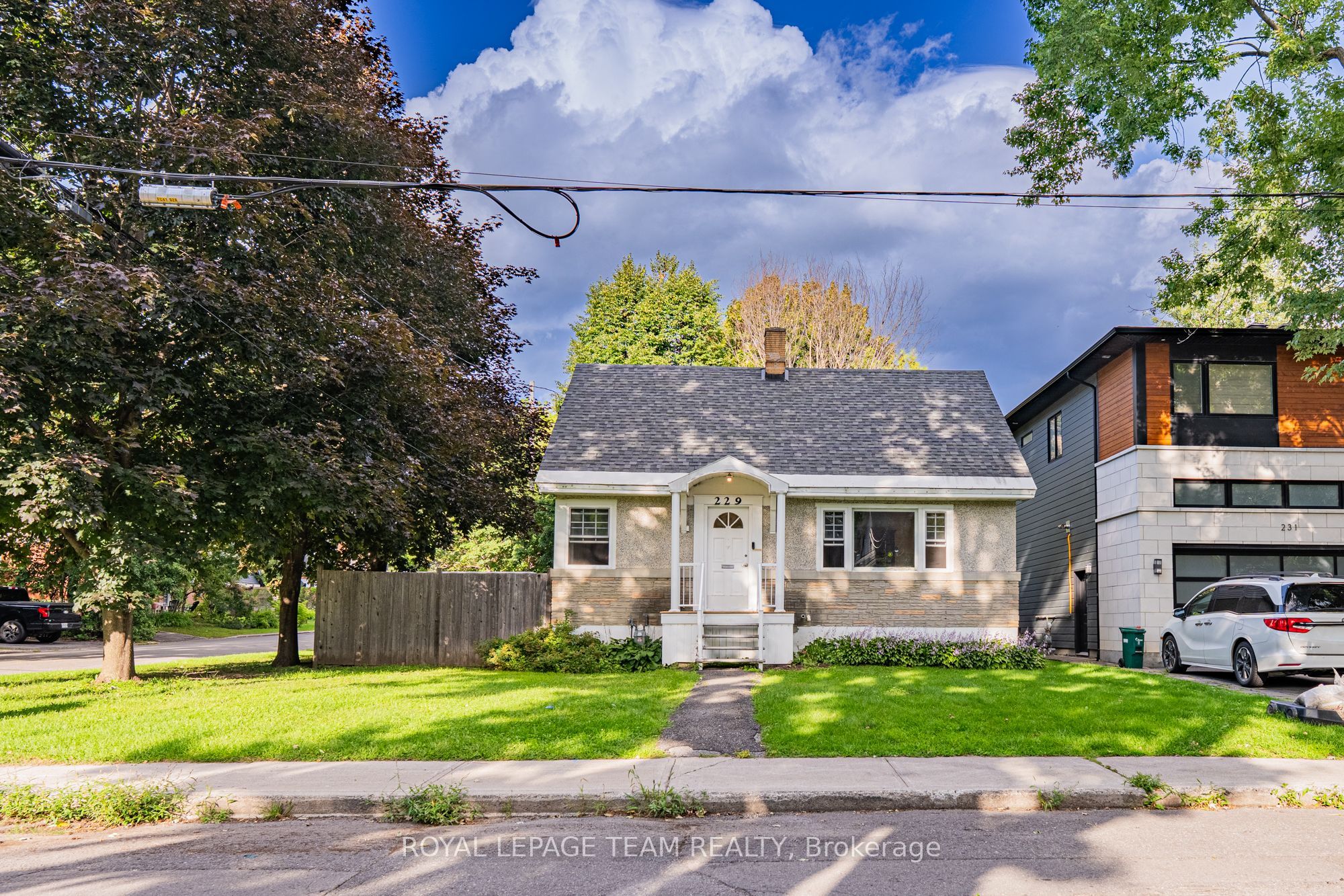 229 Daniel Avenue Property Photo 4