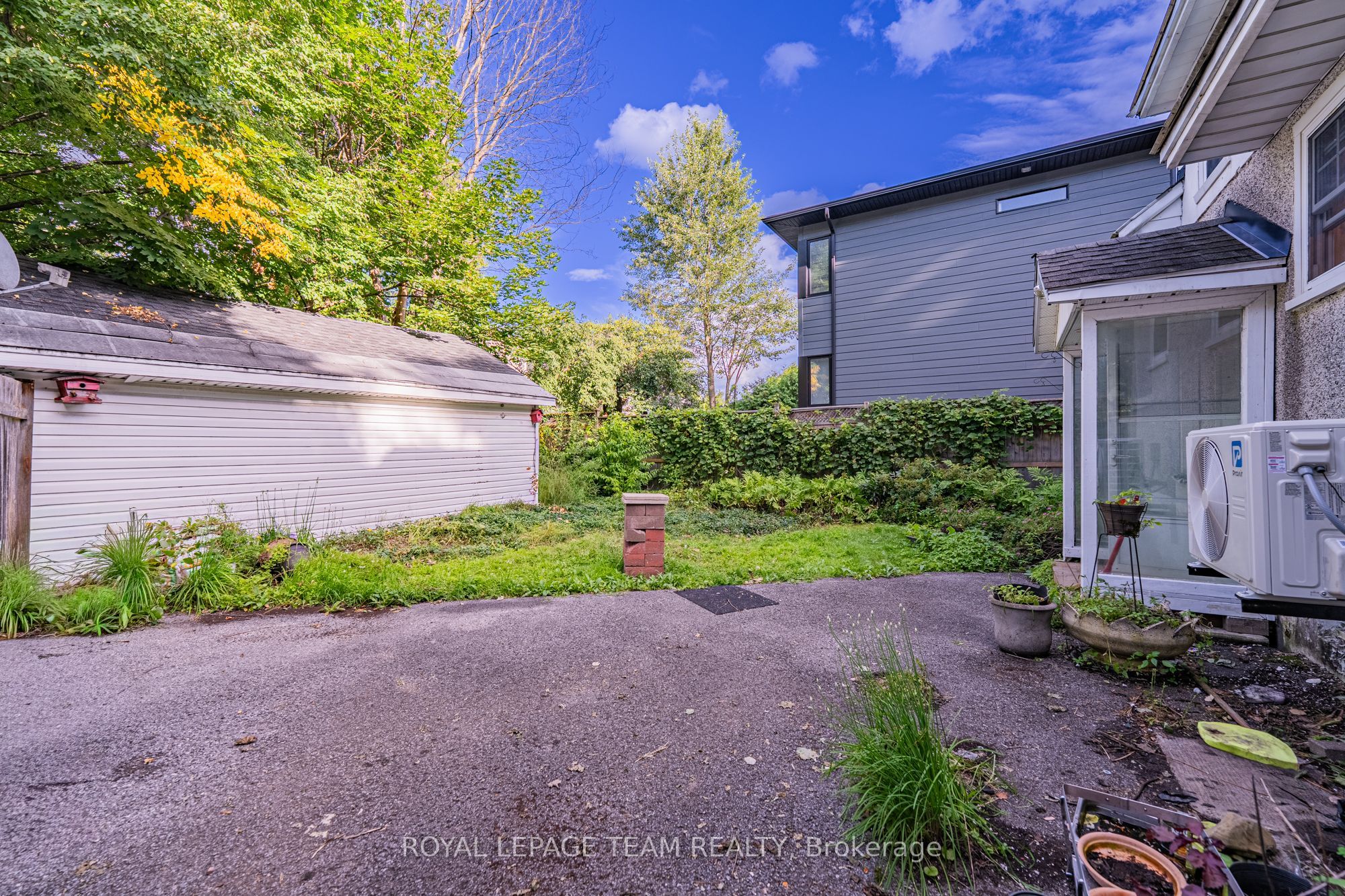 229 Daniel Avenue Property Photo 32