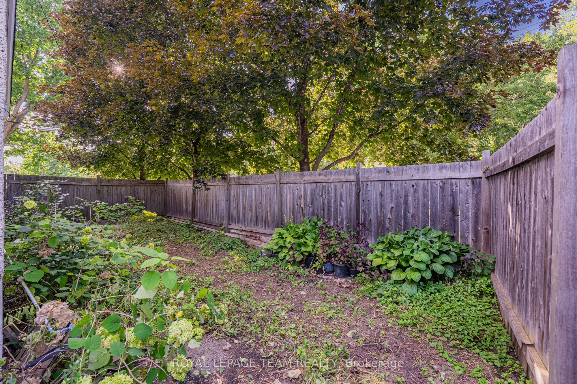 229 Daniel Avenue Property Photo 33