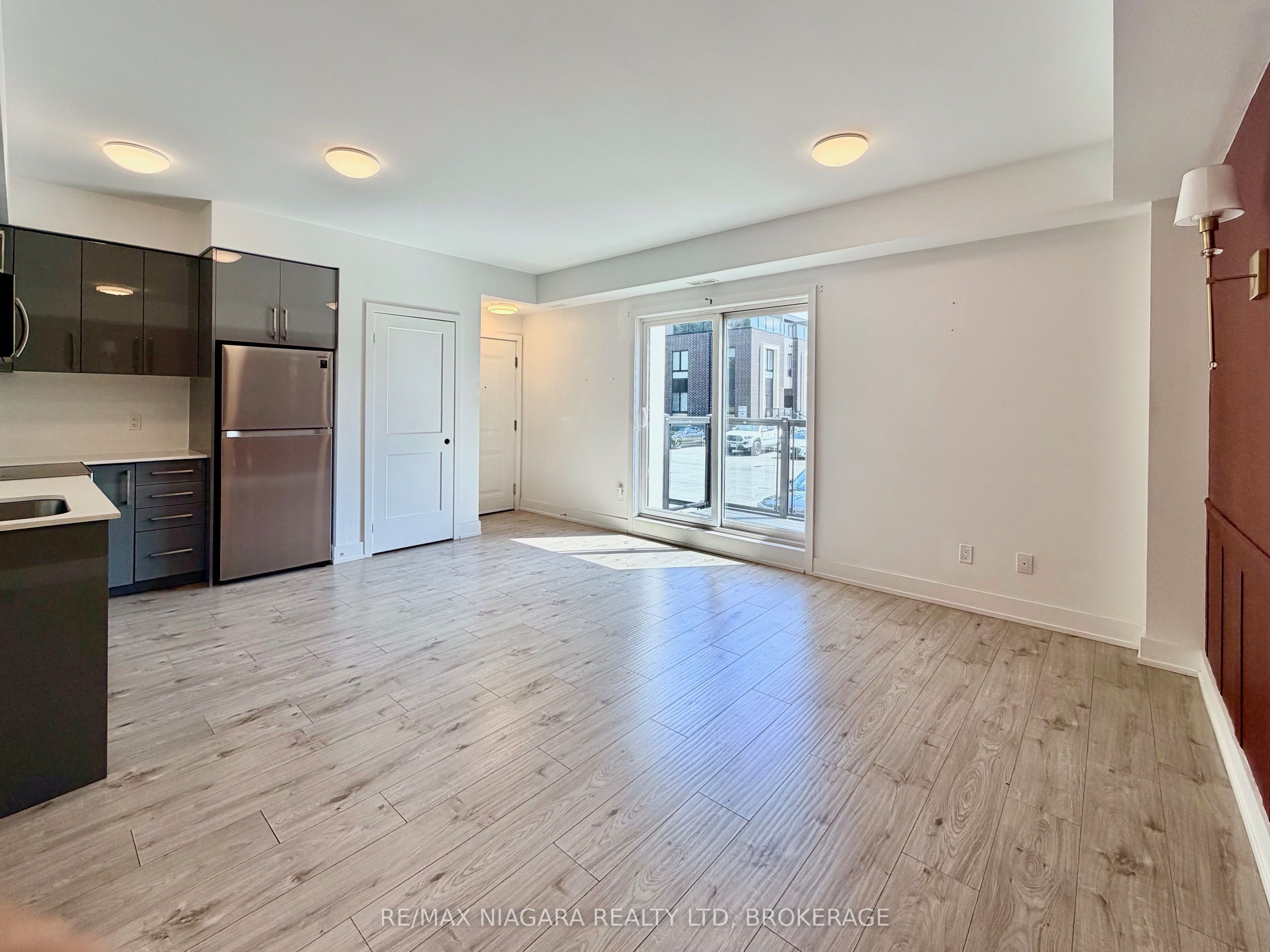 6065 Mcleod Road Property Photo 3
