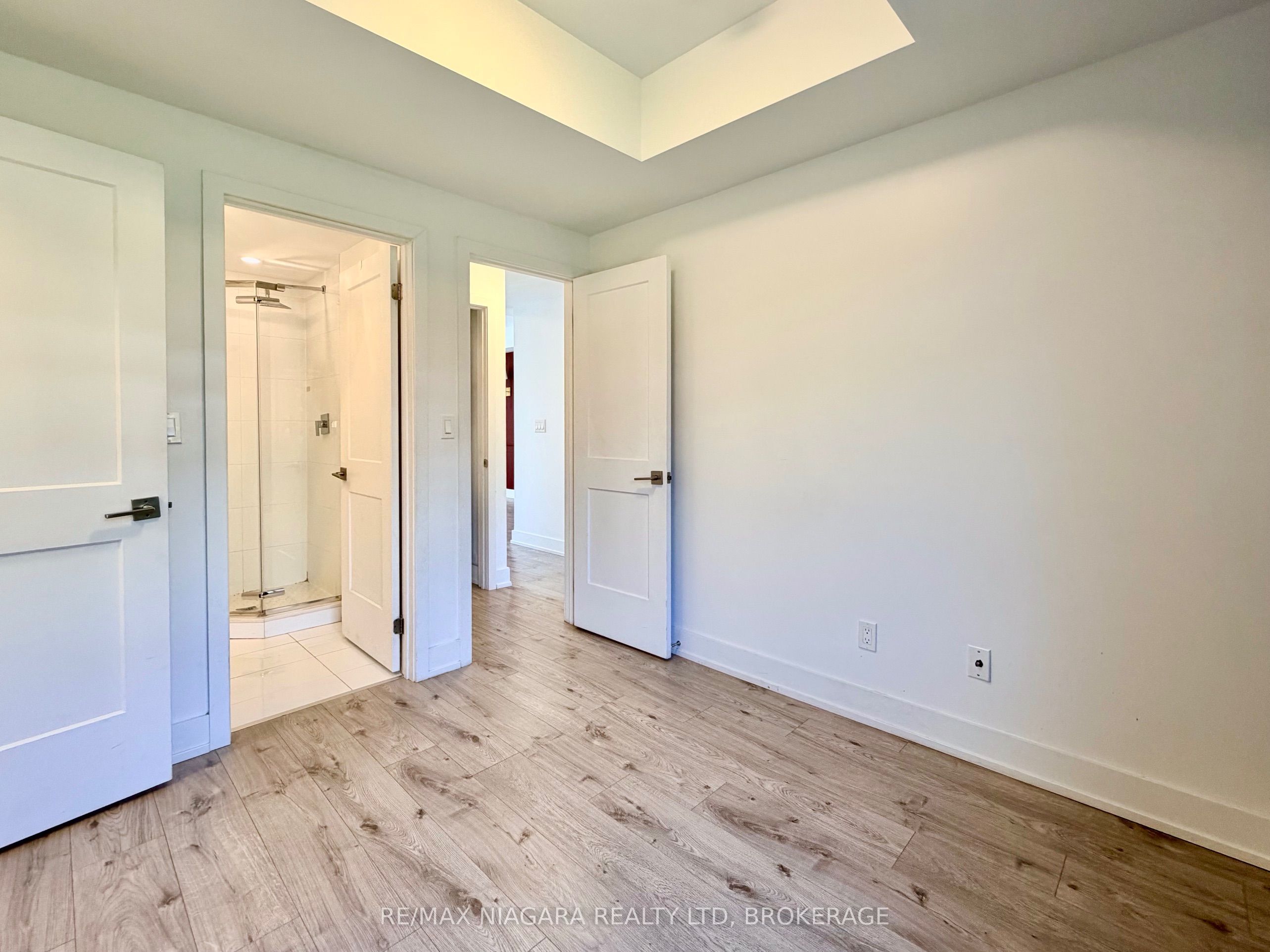 6065 Mcleod Road Property Photo 9