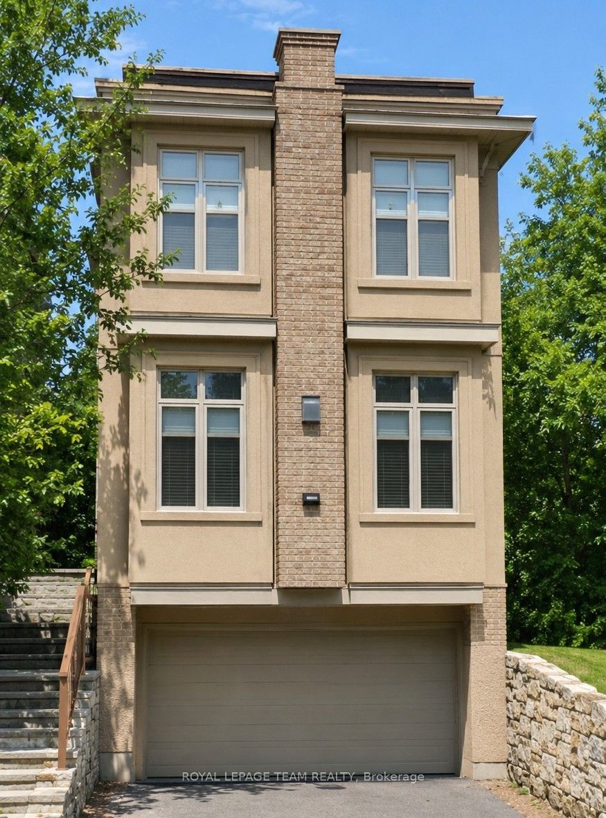 291 Ferndale Avenue Property Photo 1