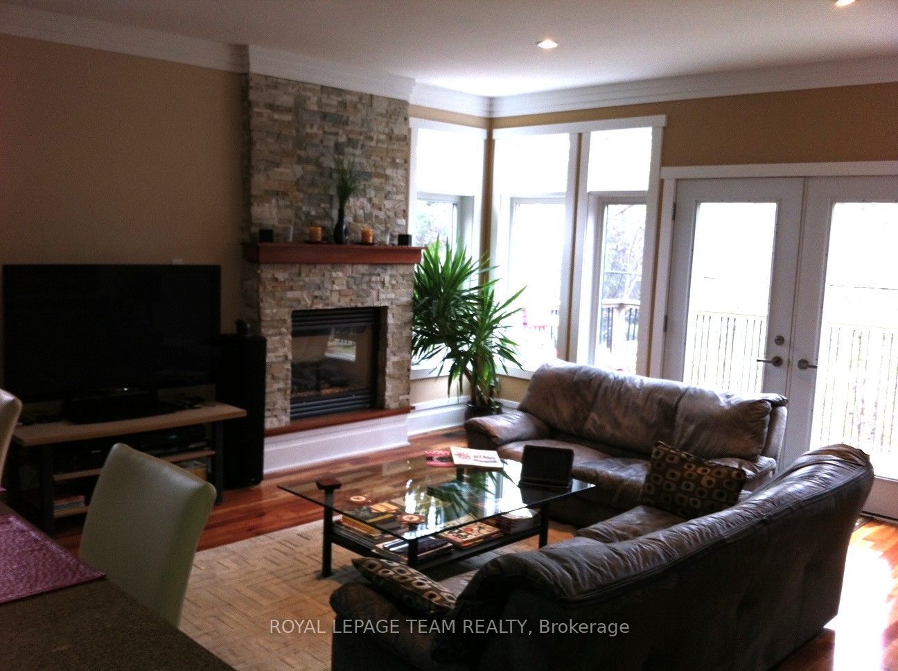 291 Ferndale Avenue Property Photo 3