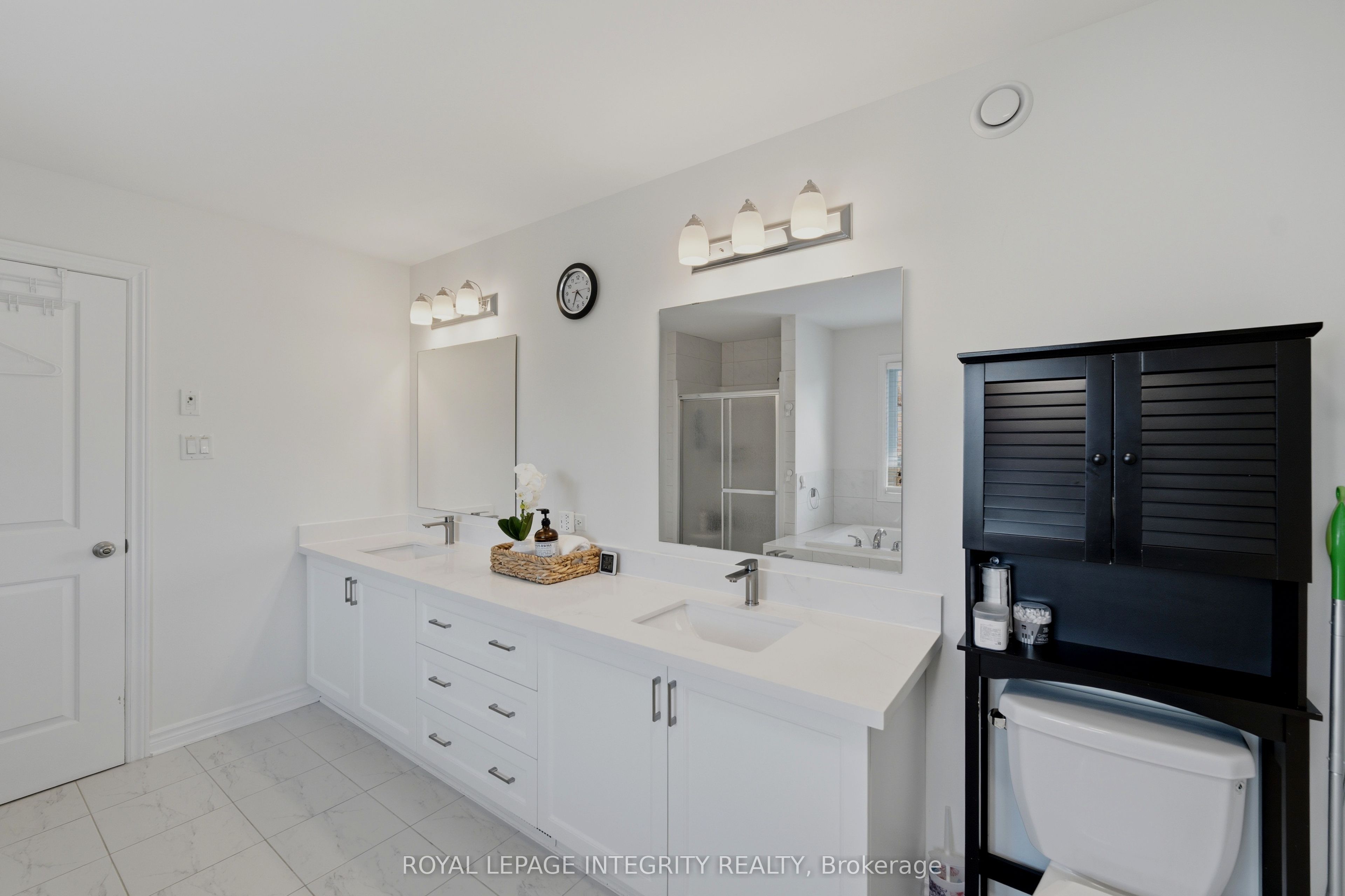 43 Cento Way Property Photo 21