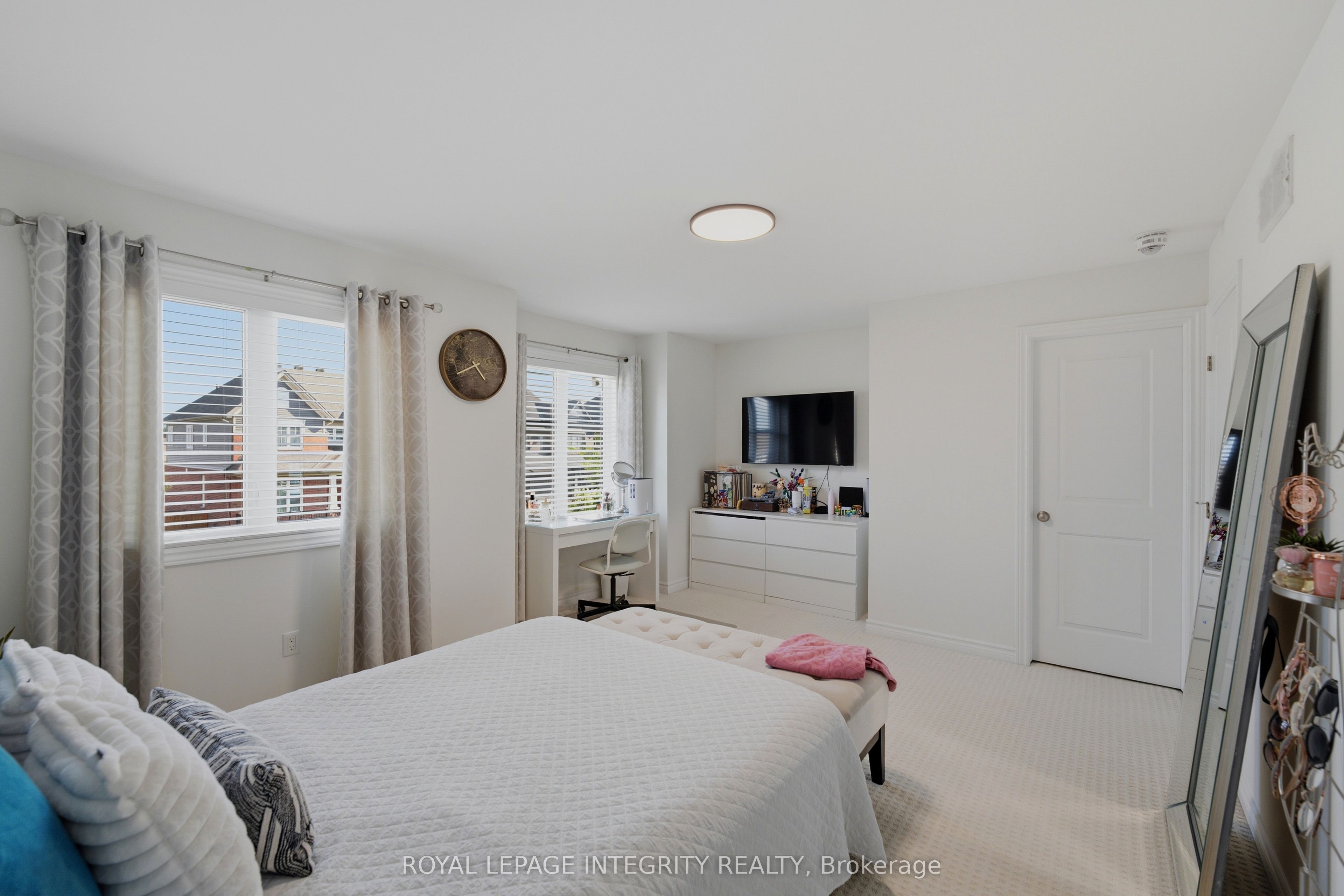 43 Cento Way Property Photo 26