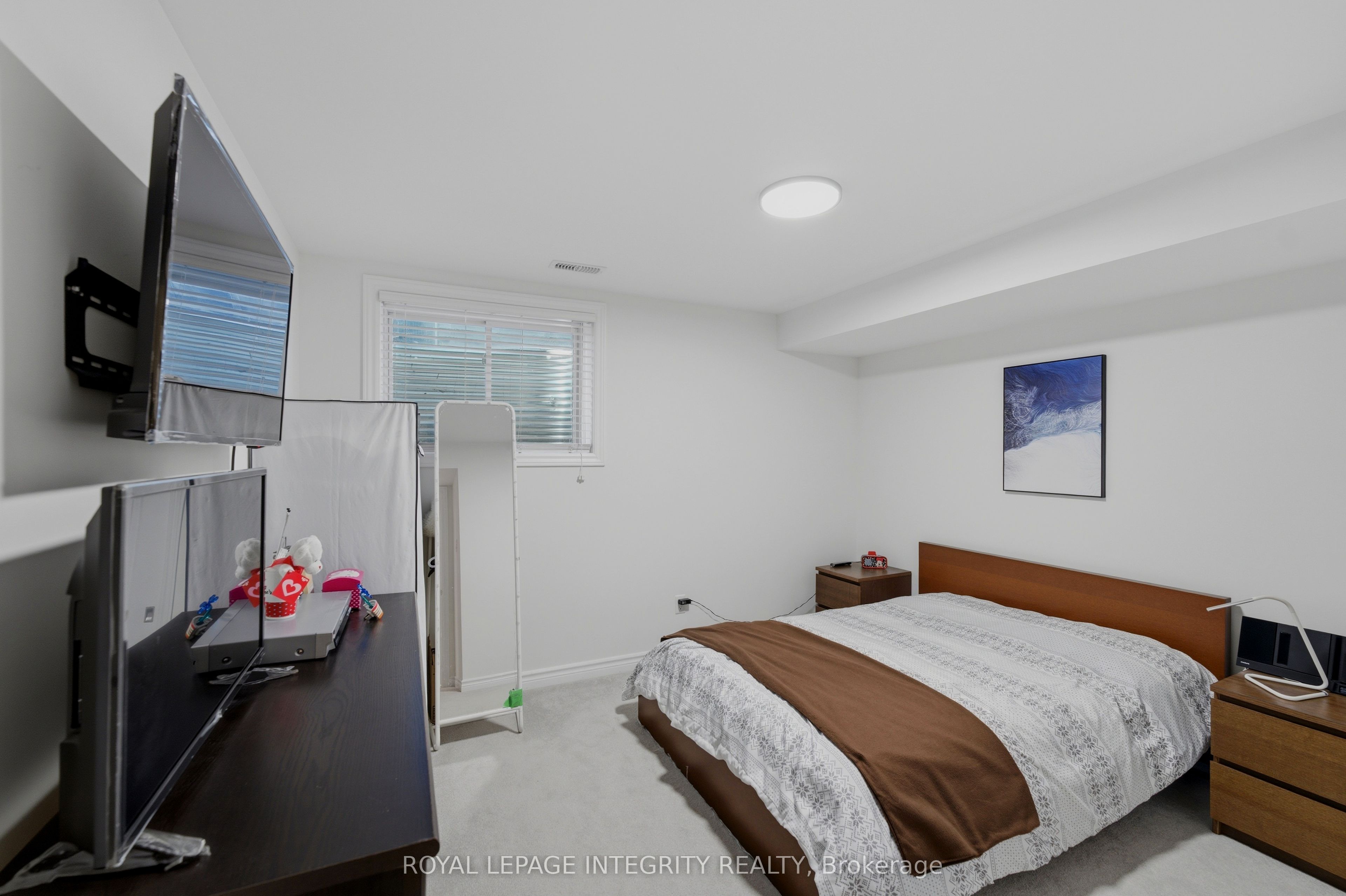 43 Cento Way Property Photo 33
