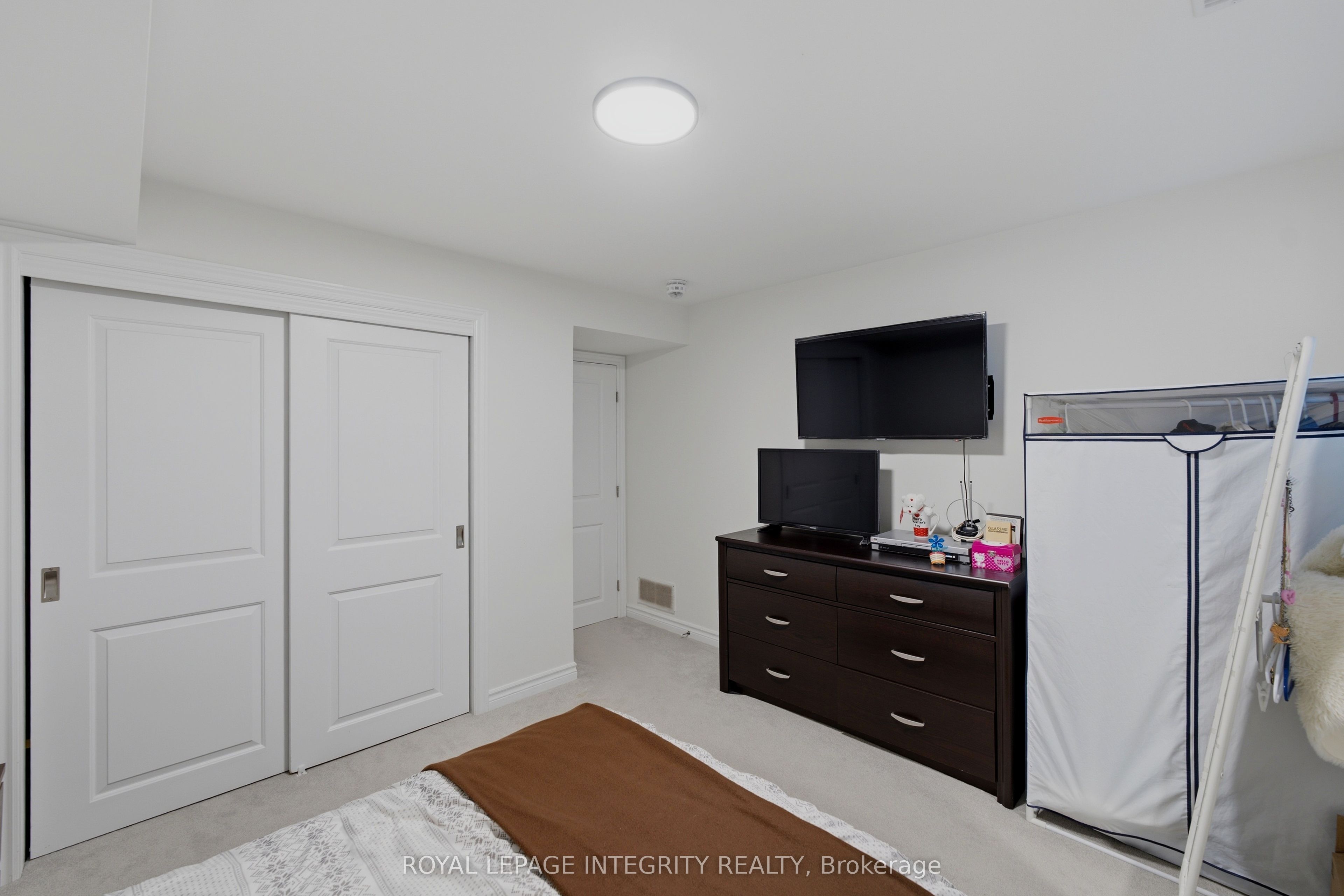43 Cento Way Property Photo 34