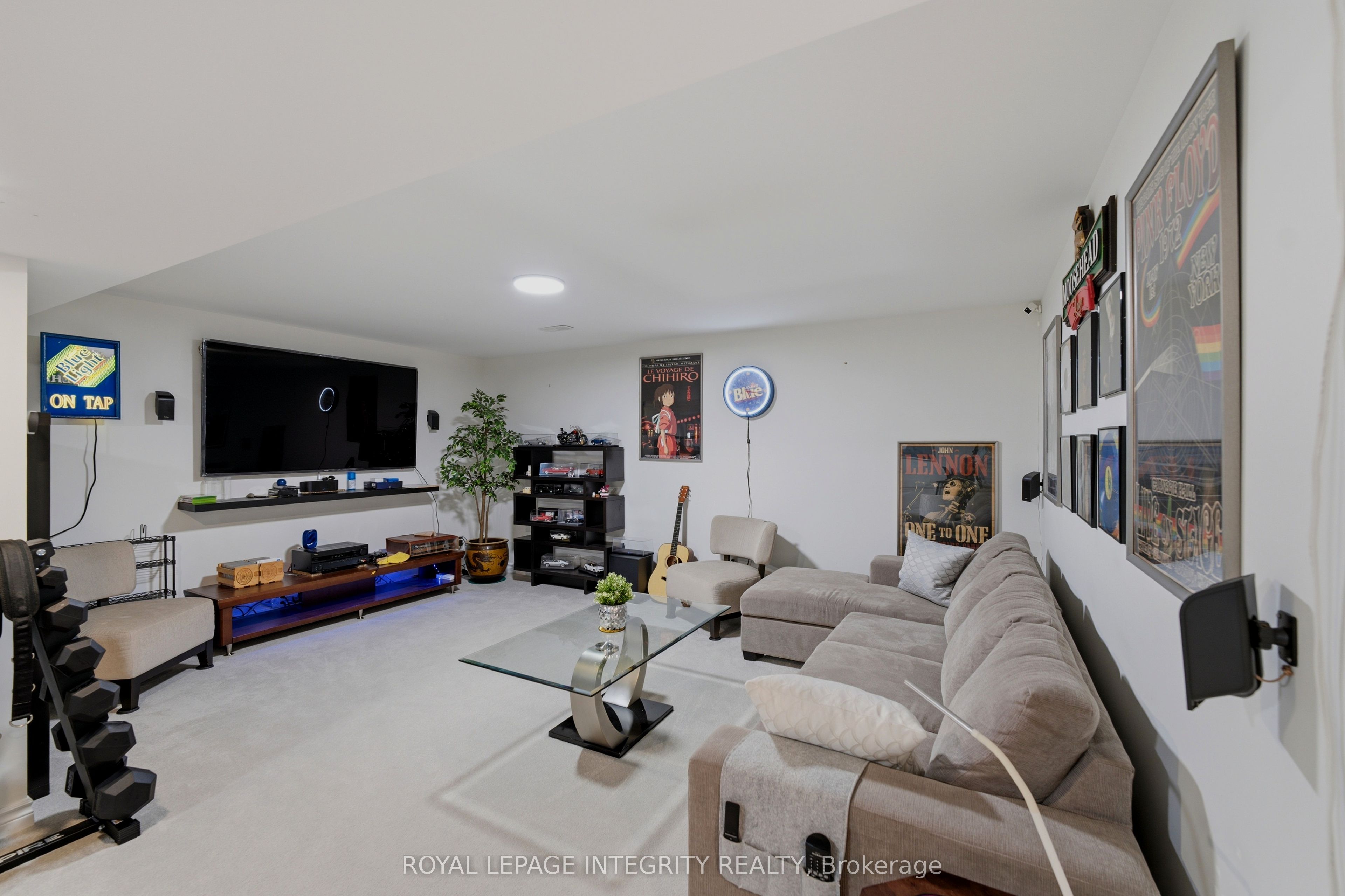 43 Cento Way Property Photo 39