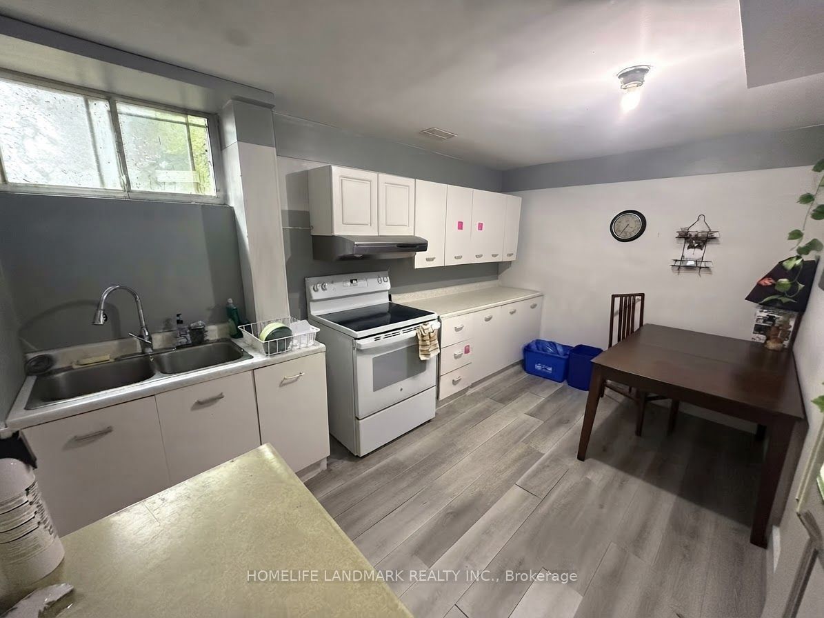 45 West Park Avenue Property Photo 3