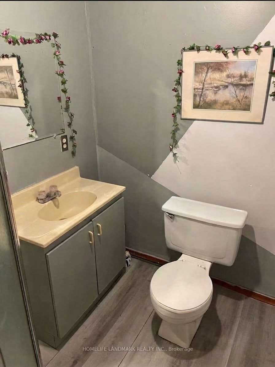 45 West Park Avenue Property Photo 5