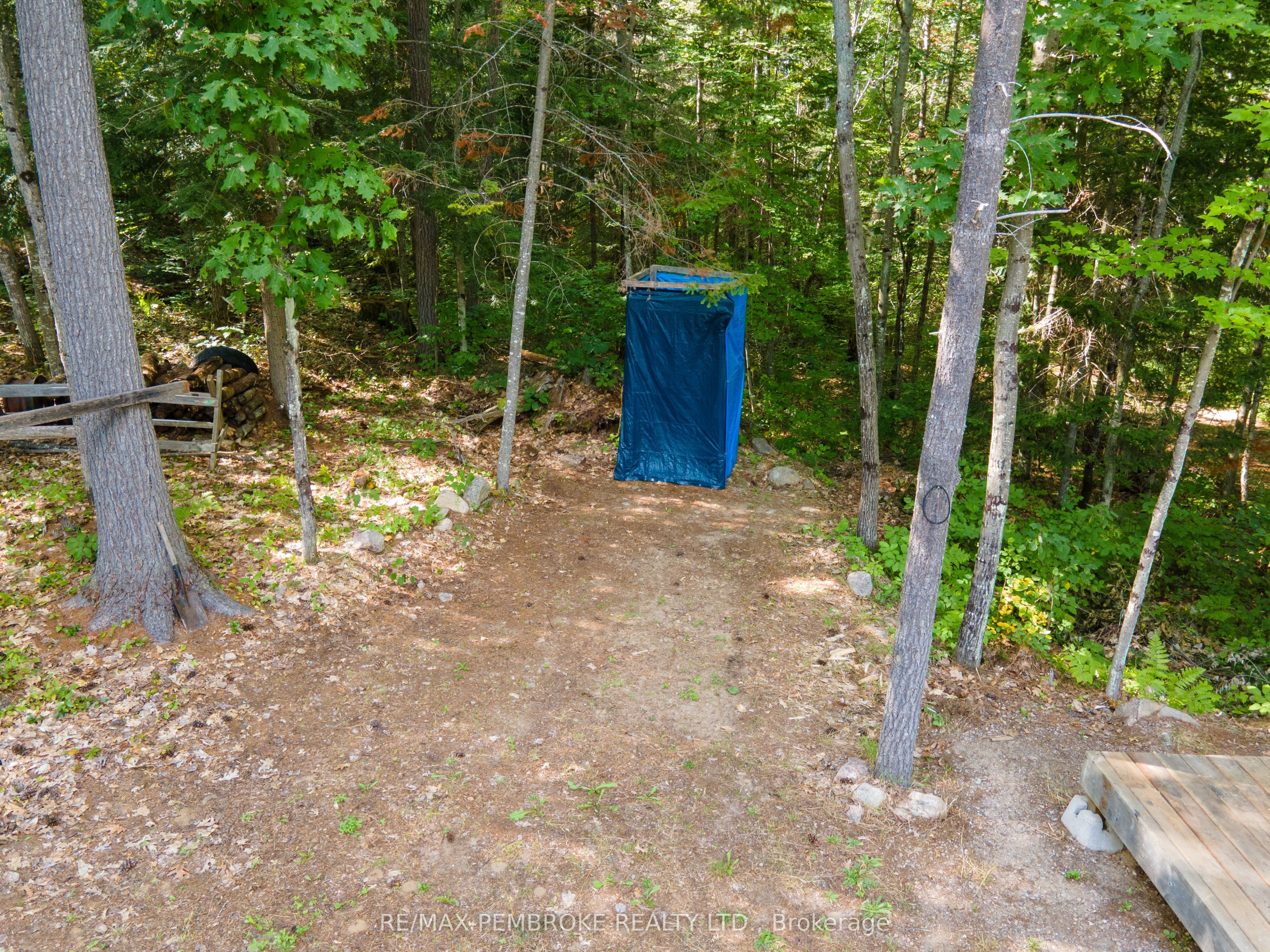 5032 Round Lake Road Property Photo 25