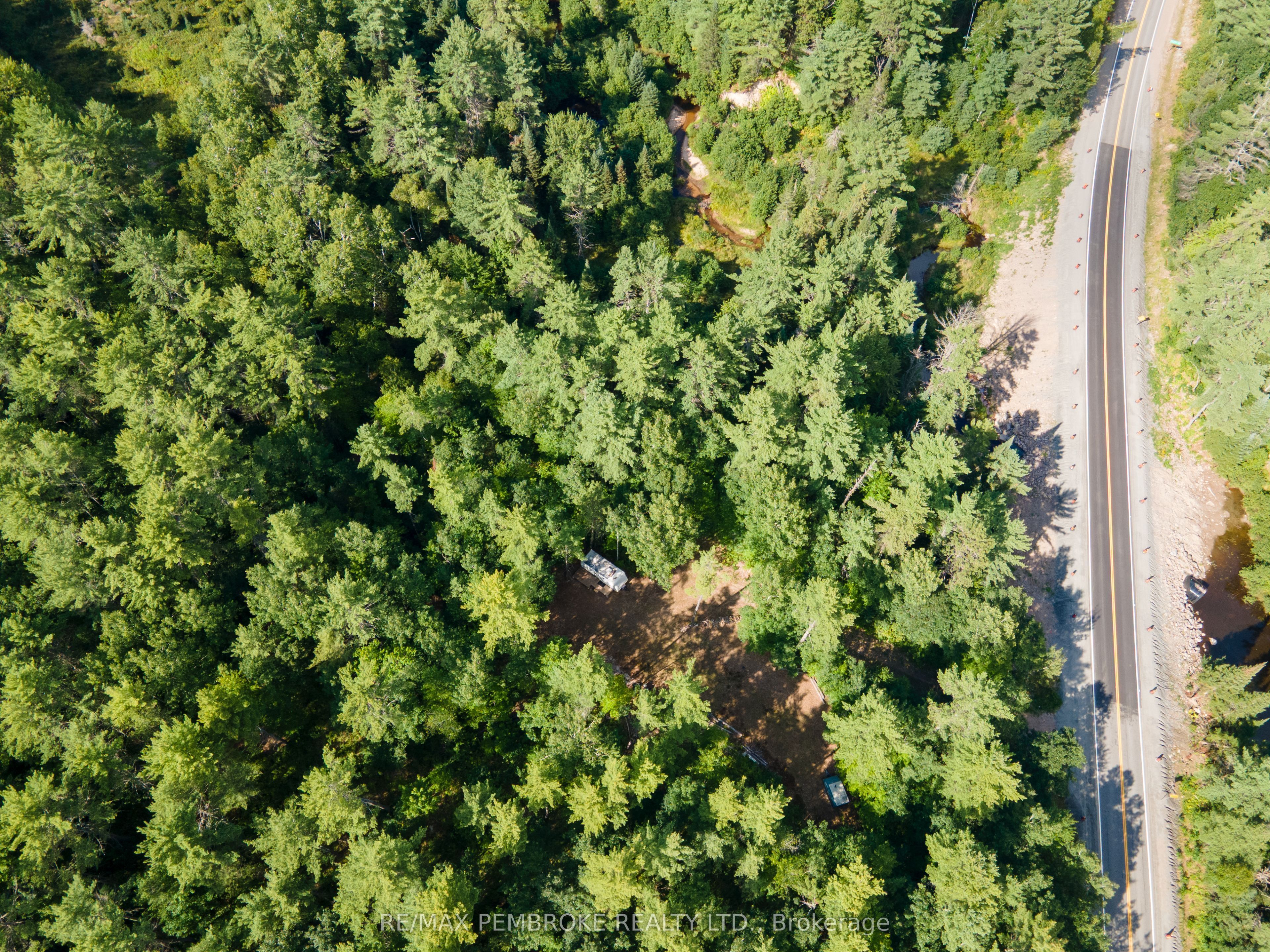 5032 Round Lake Road Property Photo 27