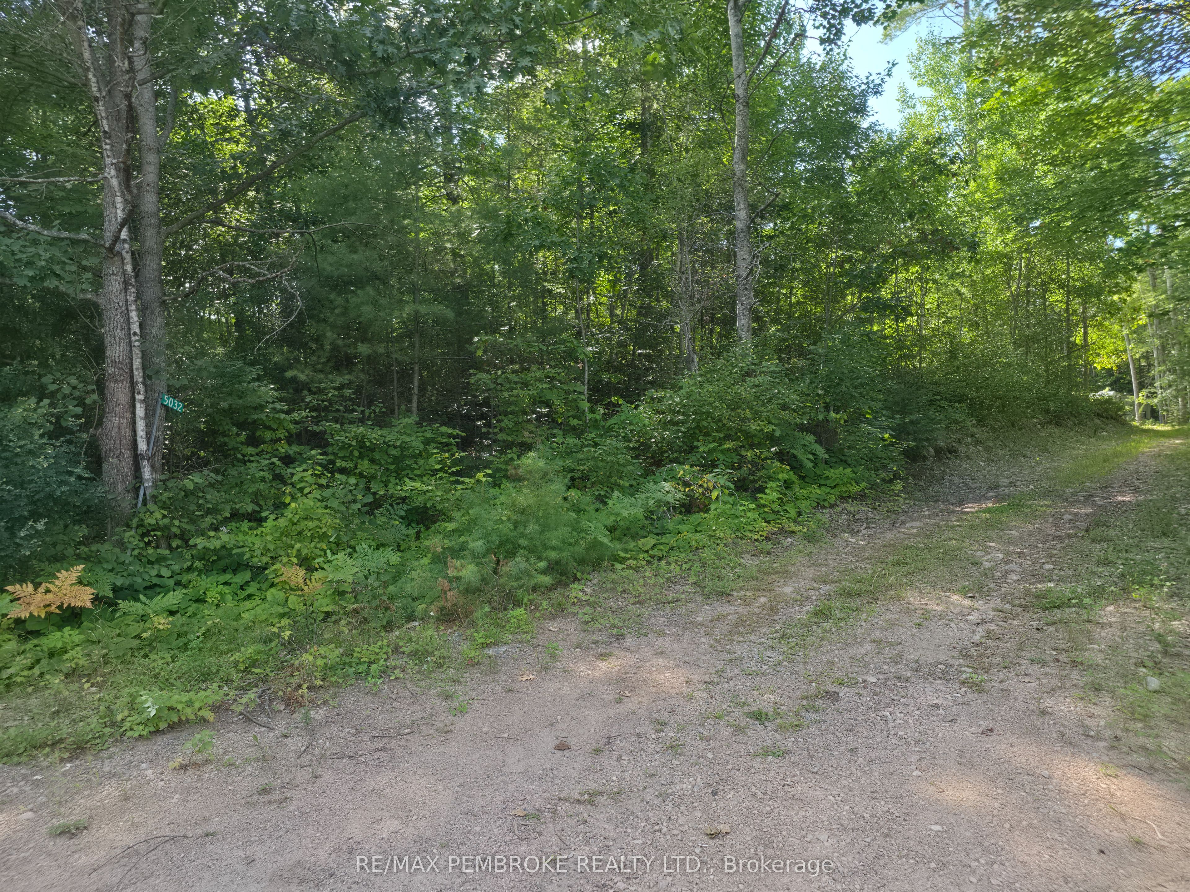 5032 Round Lake Road Property Photo 36