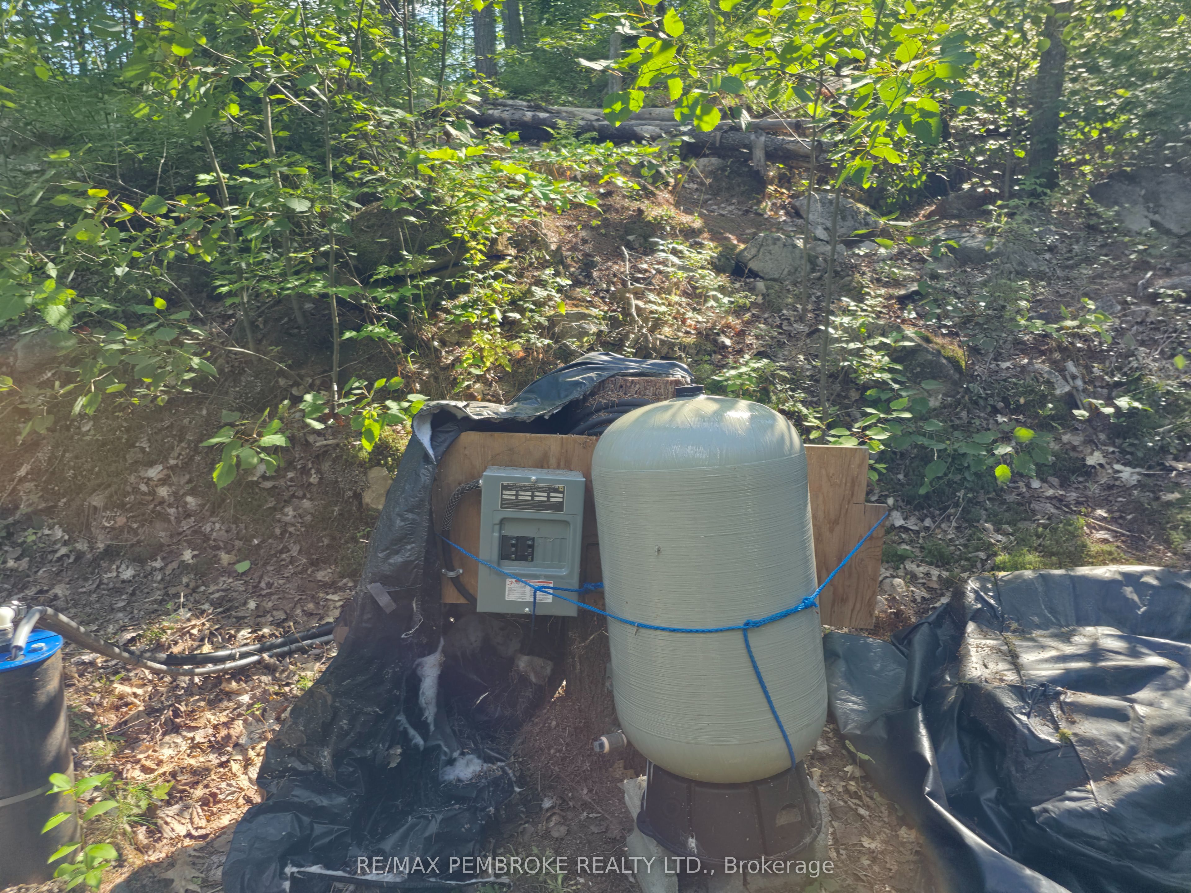 5032 Round Lake Road Property Photo 40