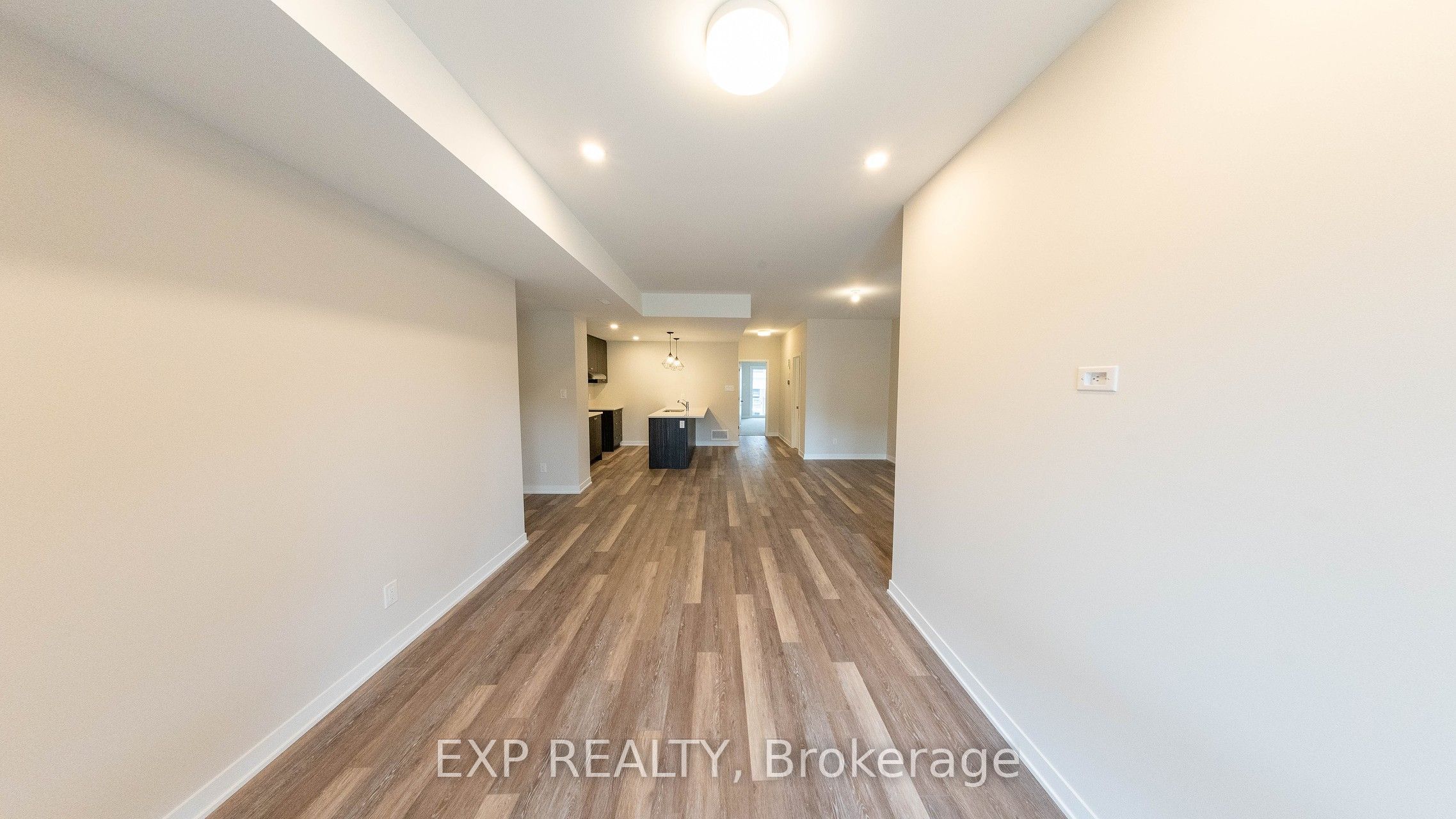 206 Lillian Freiman Private Property Photo 5
