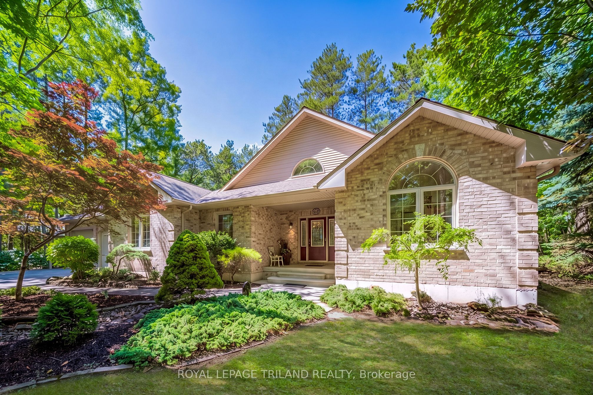 9958 Riverview Road Property Photo 10