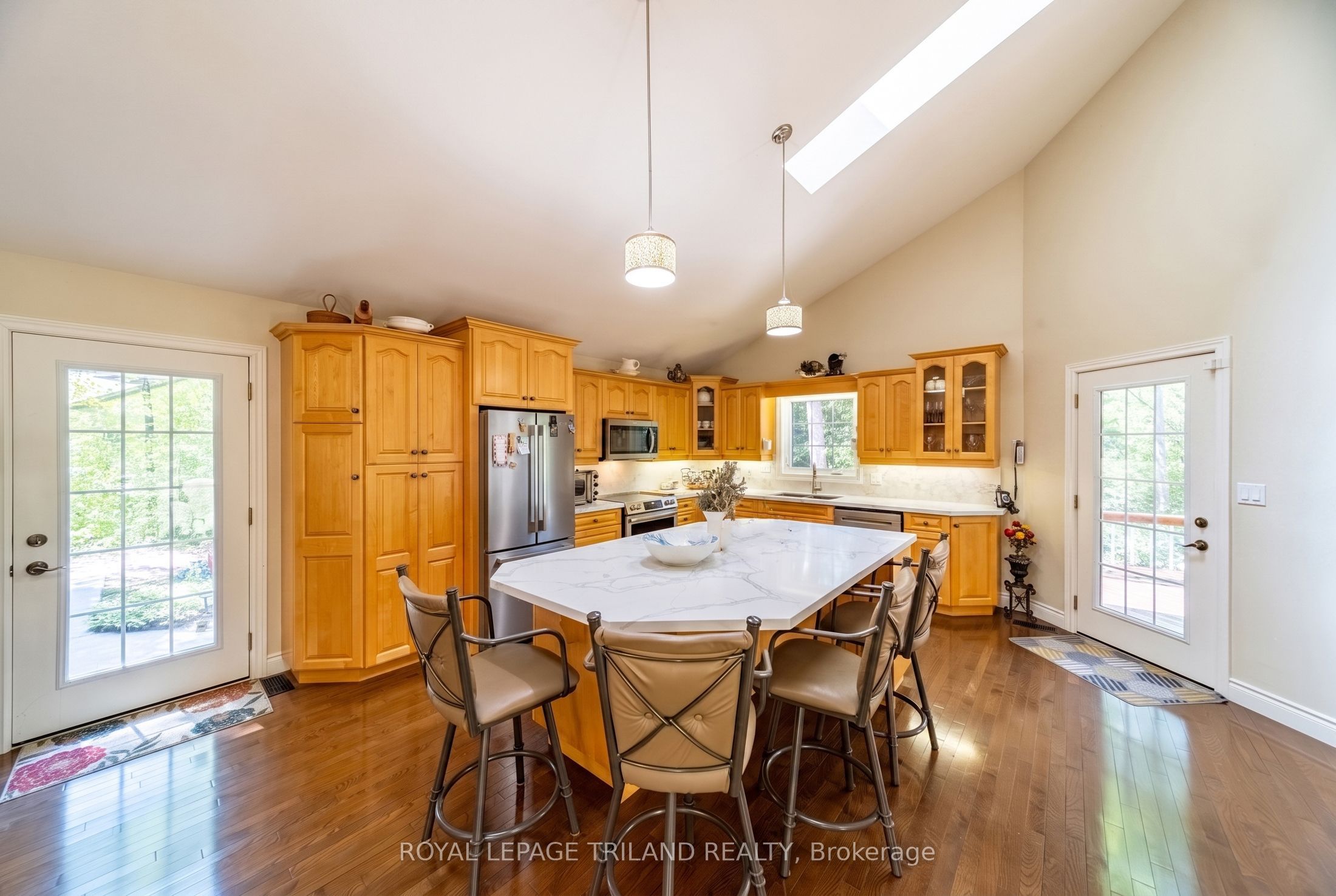 9958 Riverview Road Property Photo 18