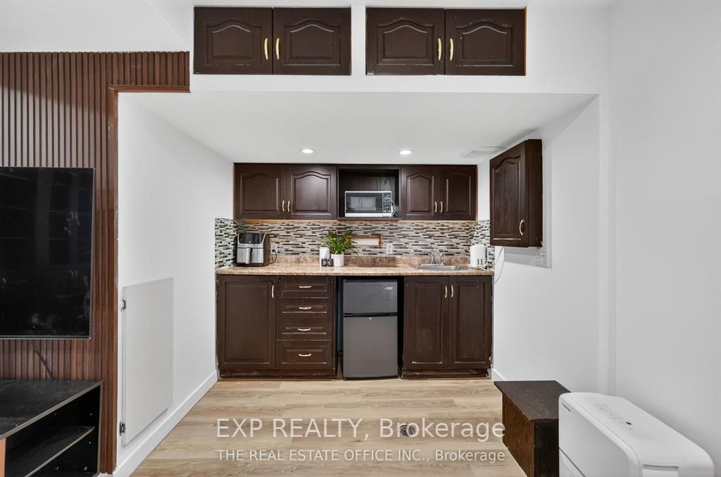 106 Corsica Private W Property Photo 11