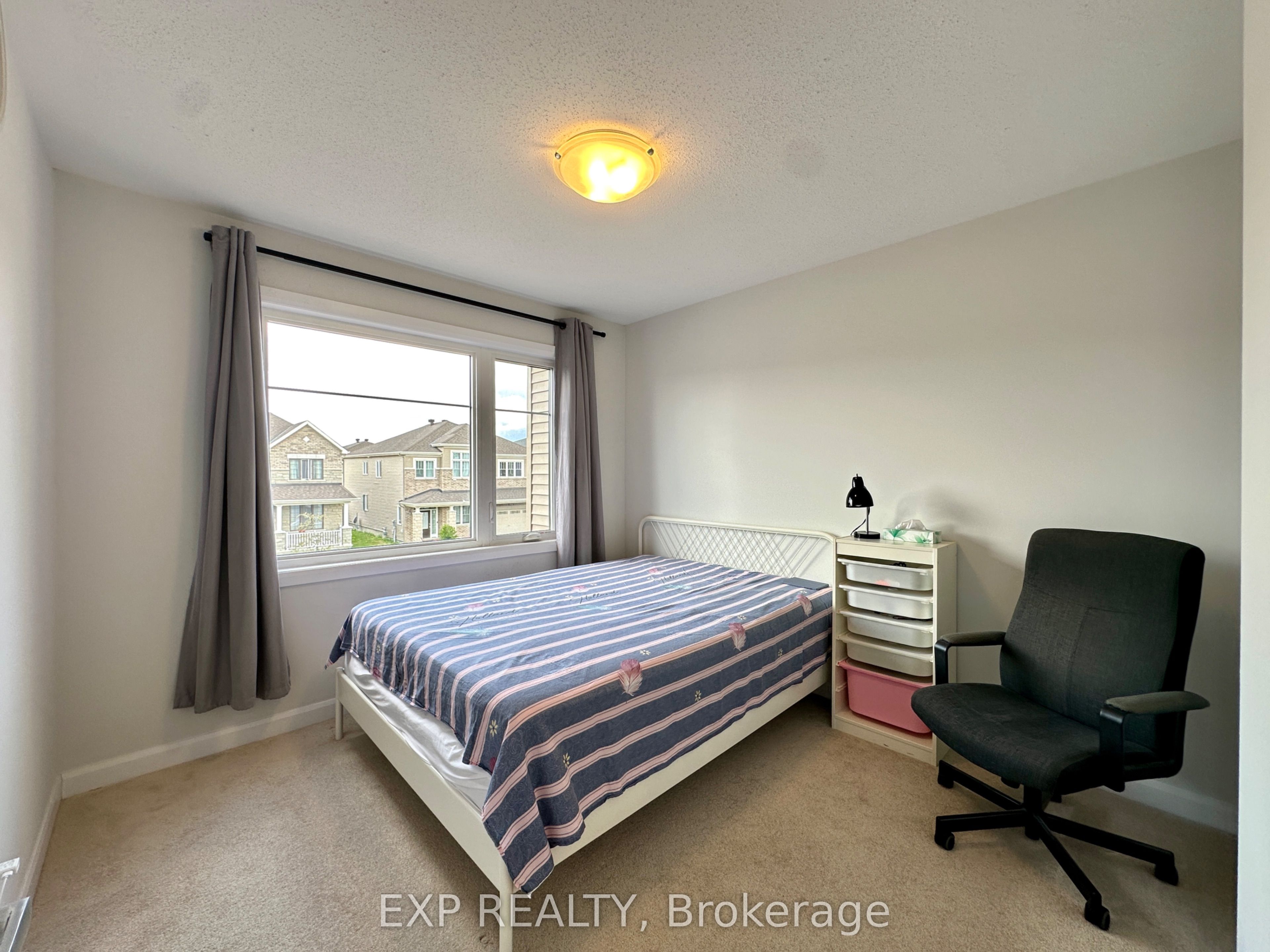 725 Cashmere Terrace Property Photo 18