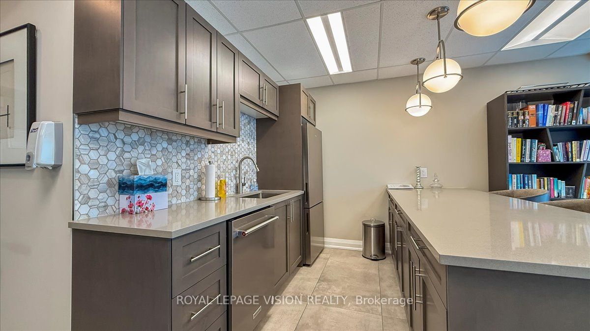 120 Summersides Boulevard 207 Property Photo 26