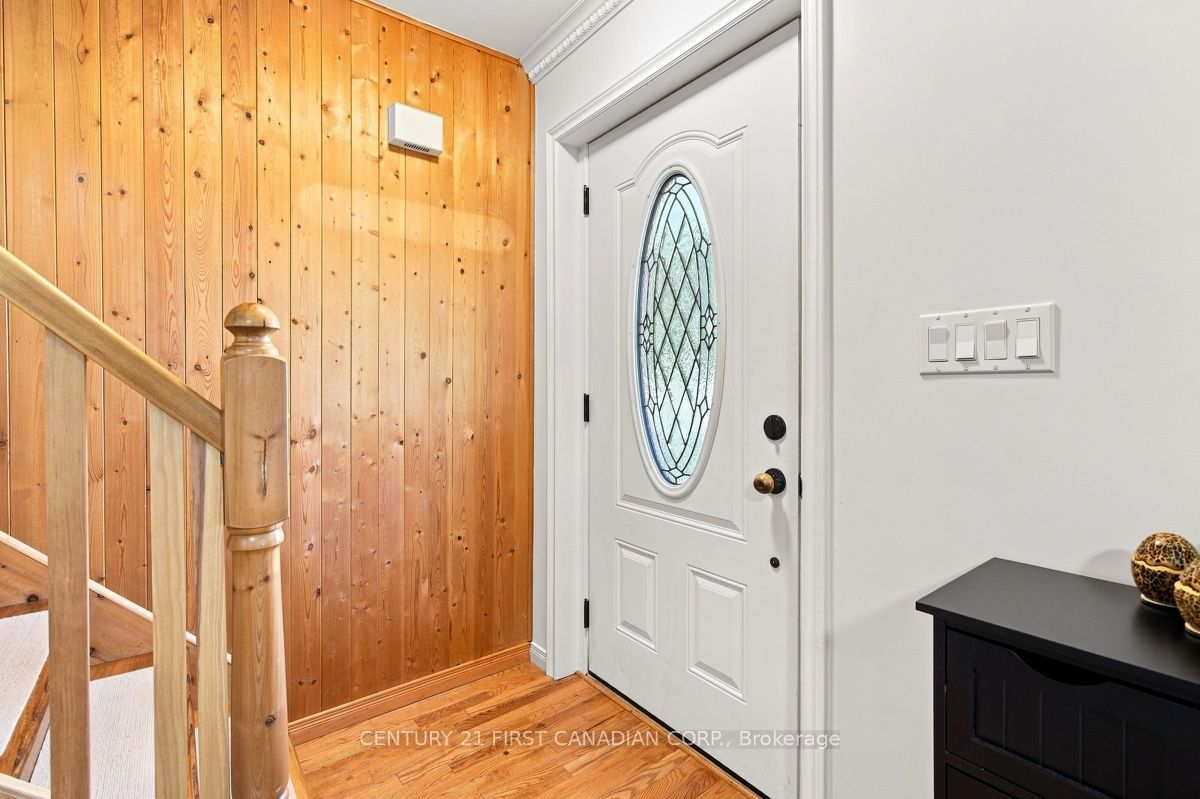 212 Main Street Property Photo 8