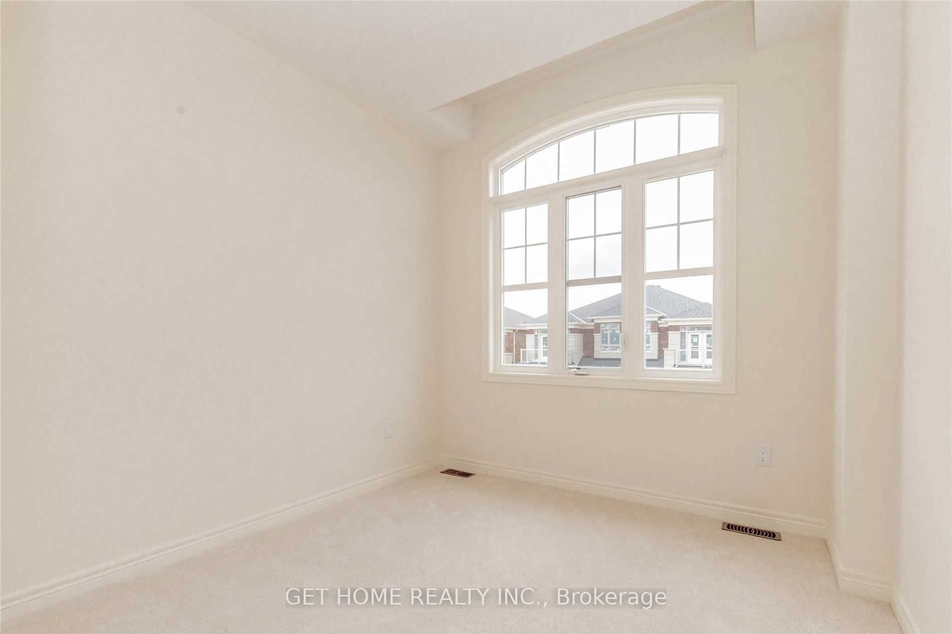 83 Westfield Crescent Property Photo 6