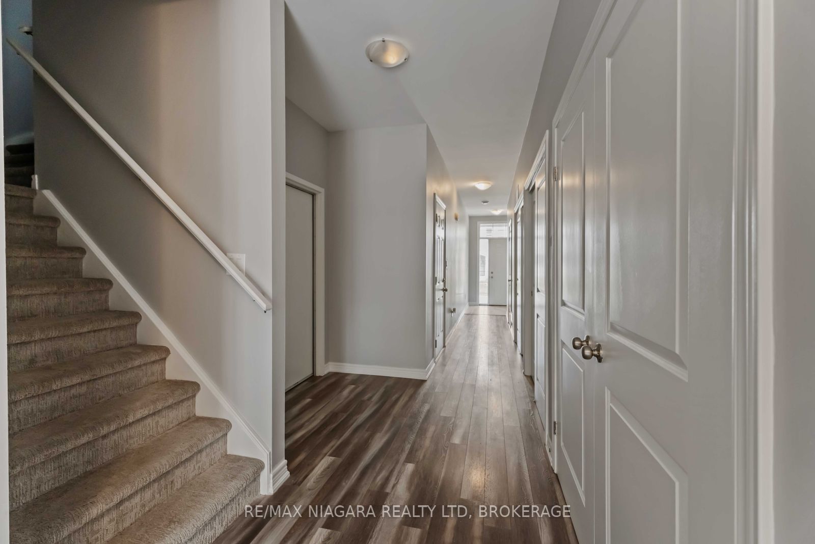 81 Grove Street Property Photo 5