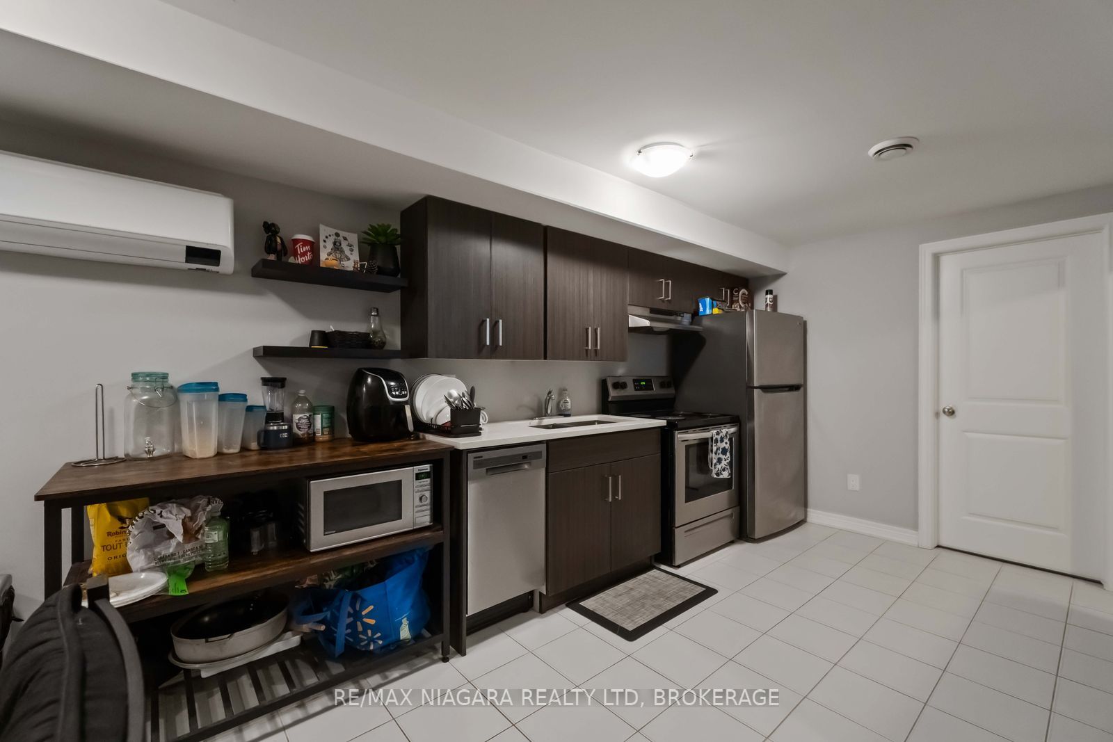 81 Grove Street Property Photo 34