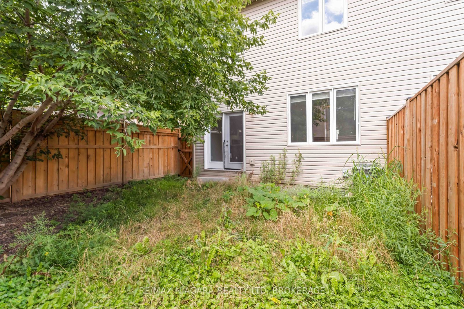81 Grove Street Property Photo 46