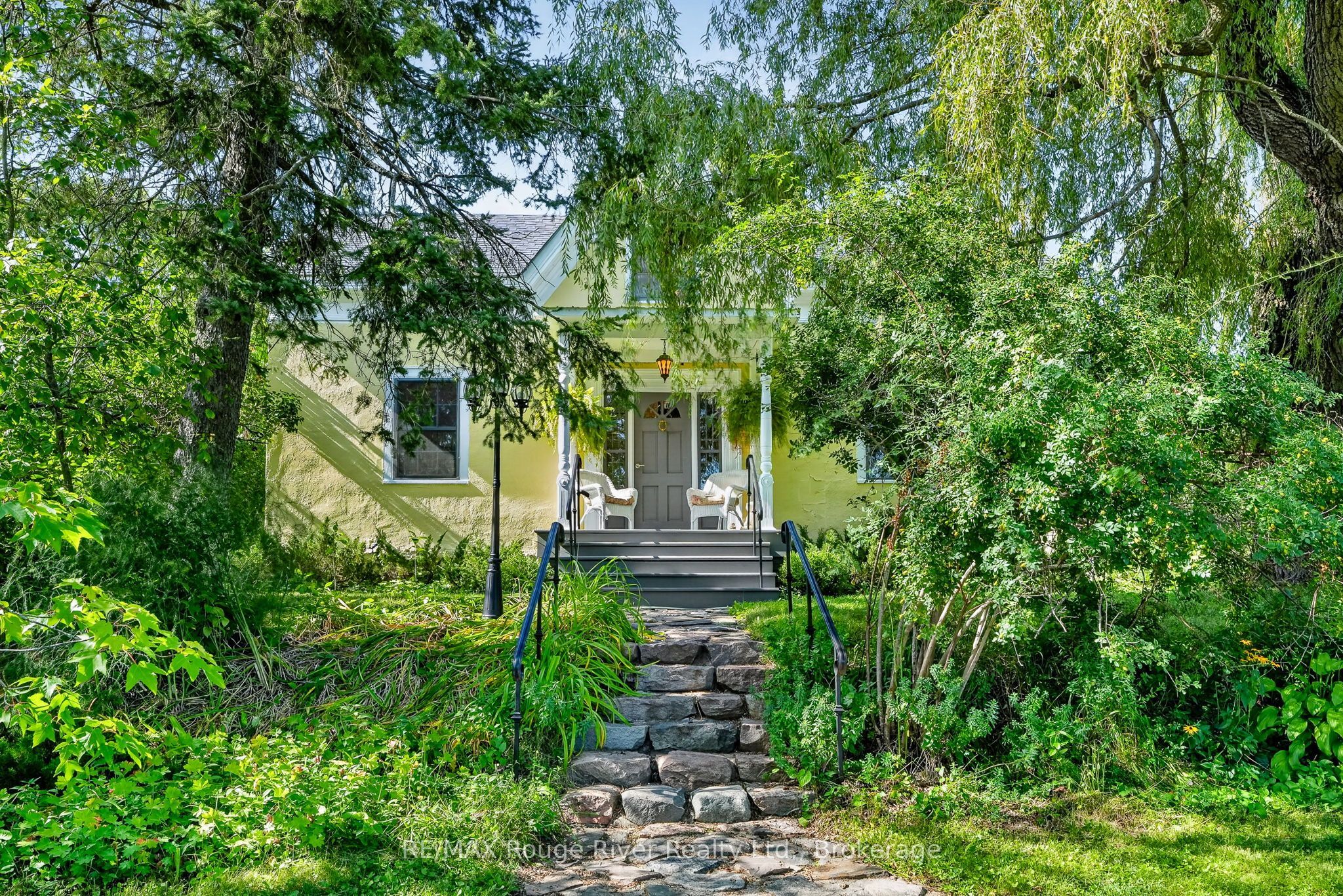 566 Penryn Road Property Photo 2