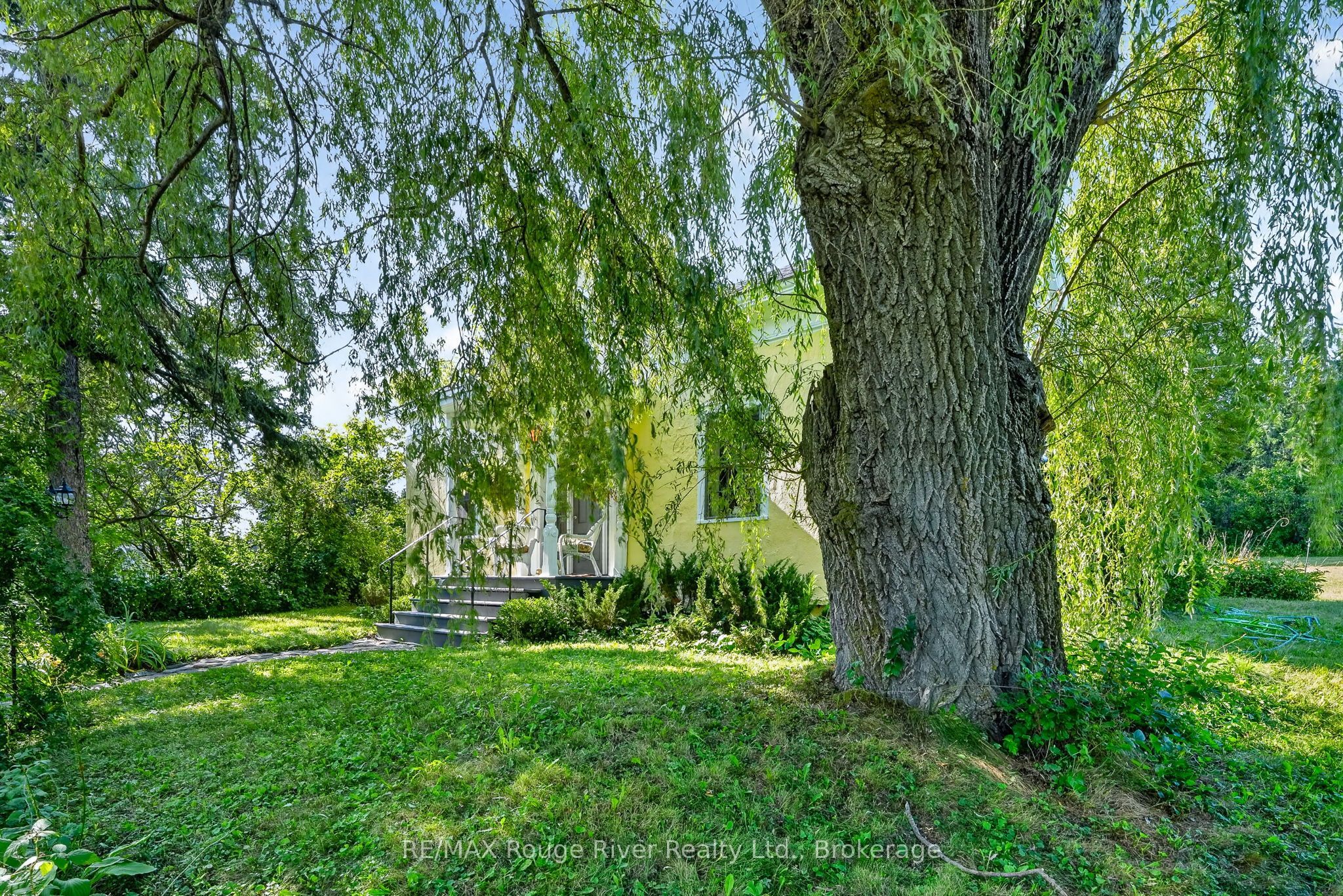 566 Penryn Road Property Photo 3